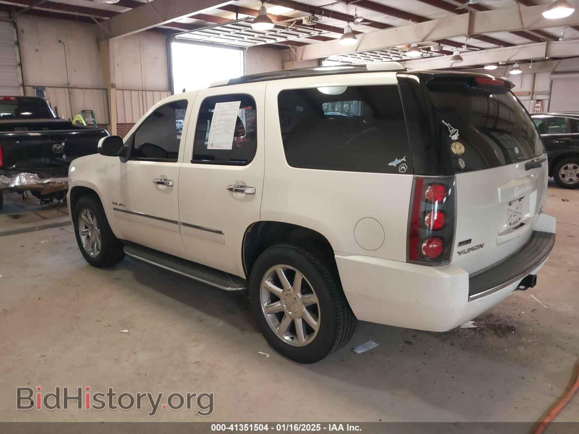 2010 GMC YUKON - VIN: 1GKUKEEF0AR125345 - Photo 3