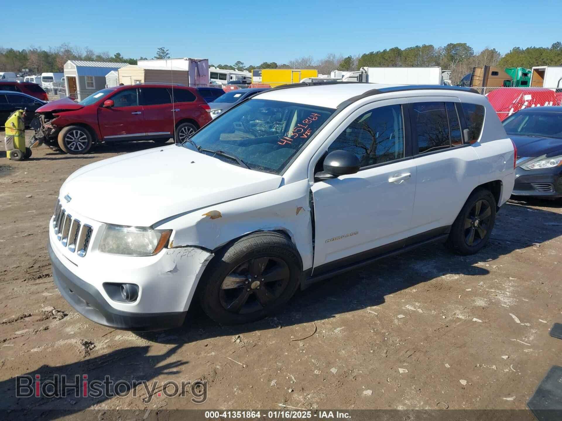 2014 JEEP COMPASS - VIN: 1C4NJCBBXED794203 - Фото 2