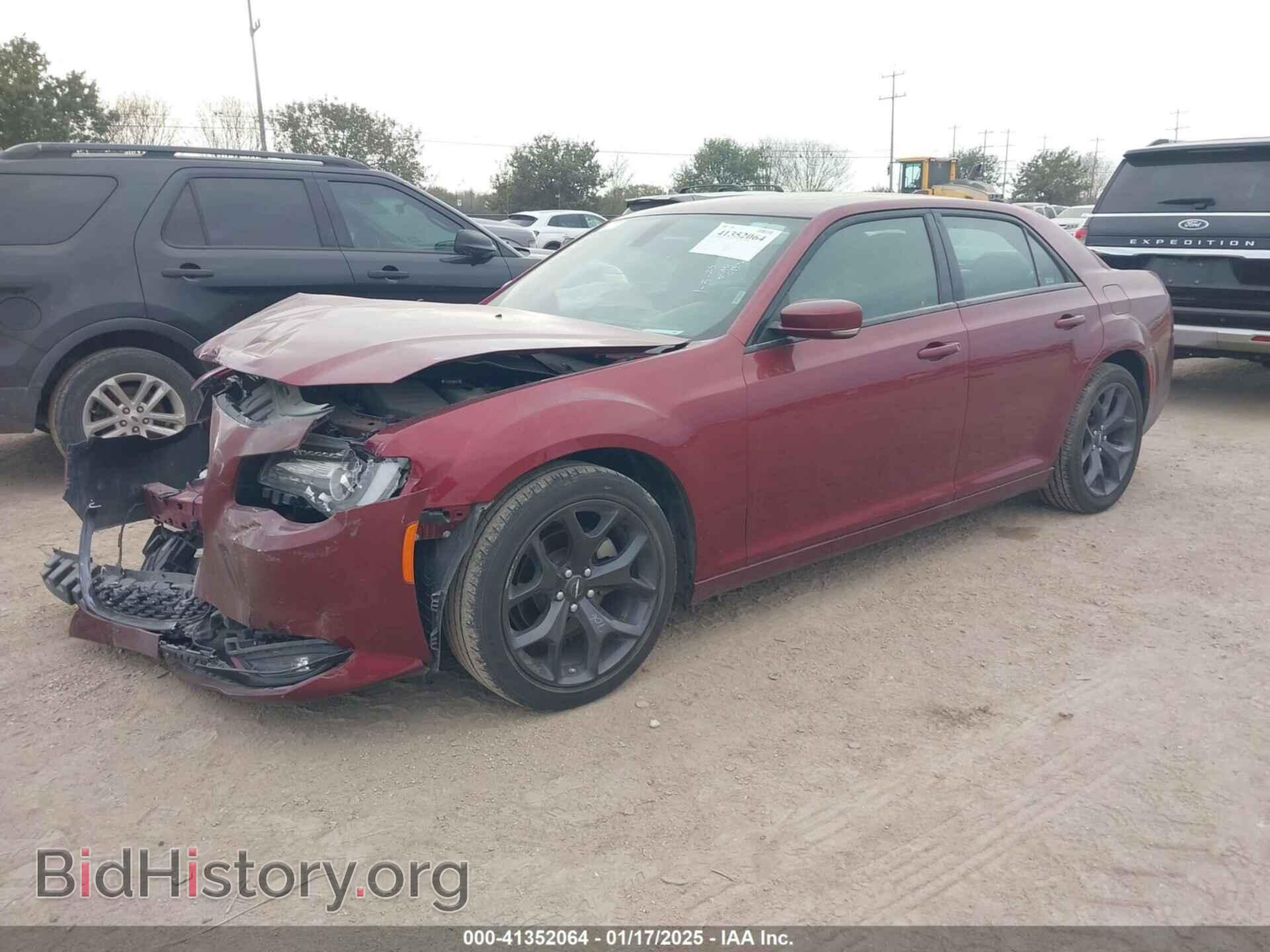 2023 CHRYSLER 300 - VIN: 2C3CCABGXPH577388 - Фото 2