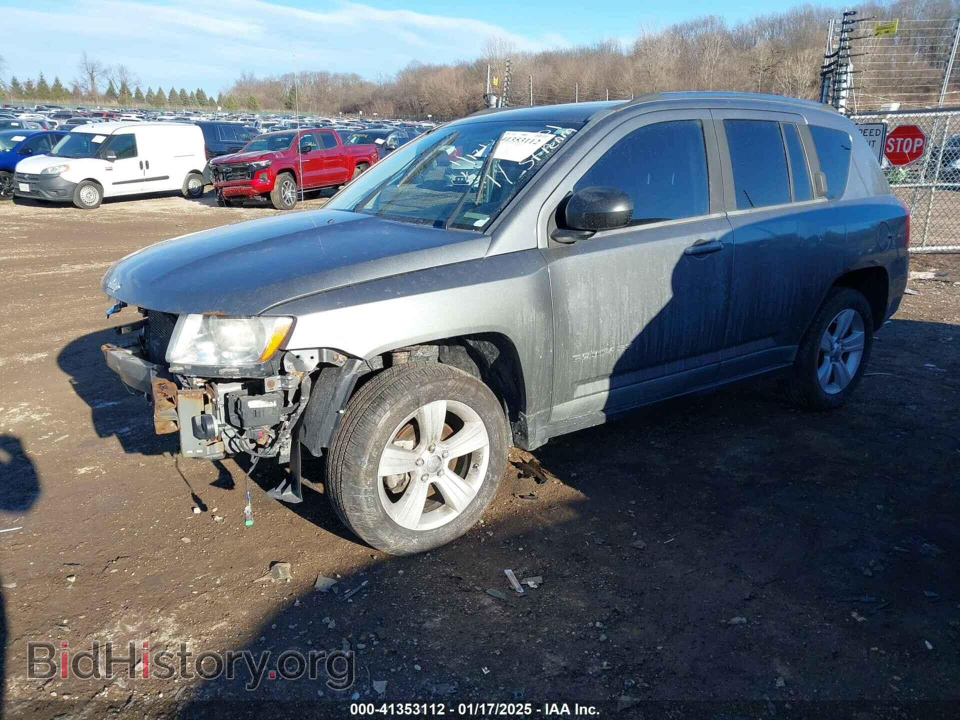 2011 JEEP COMPASS - VIN: 1J4NF1FB4BD259499 - Photo 2