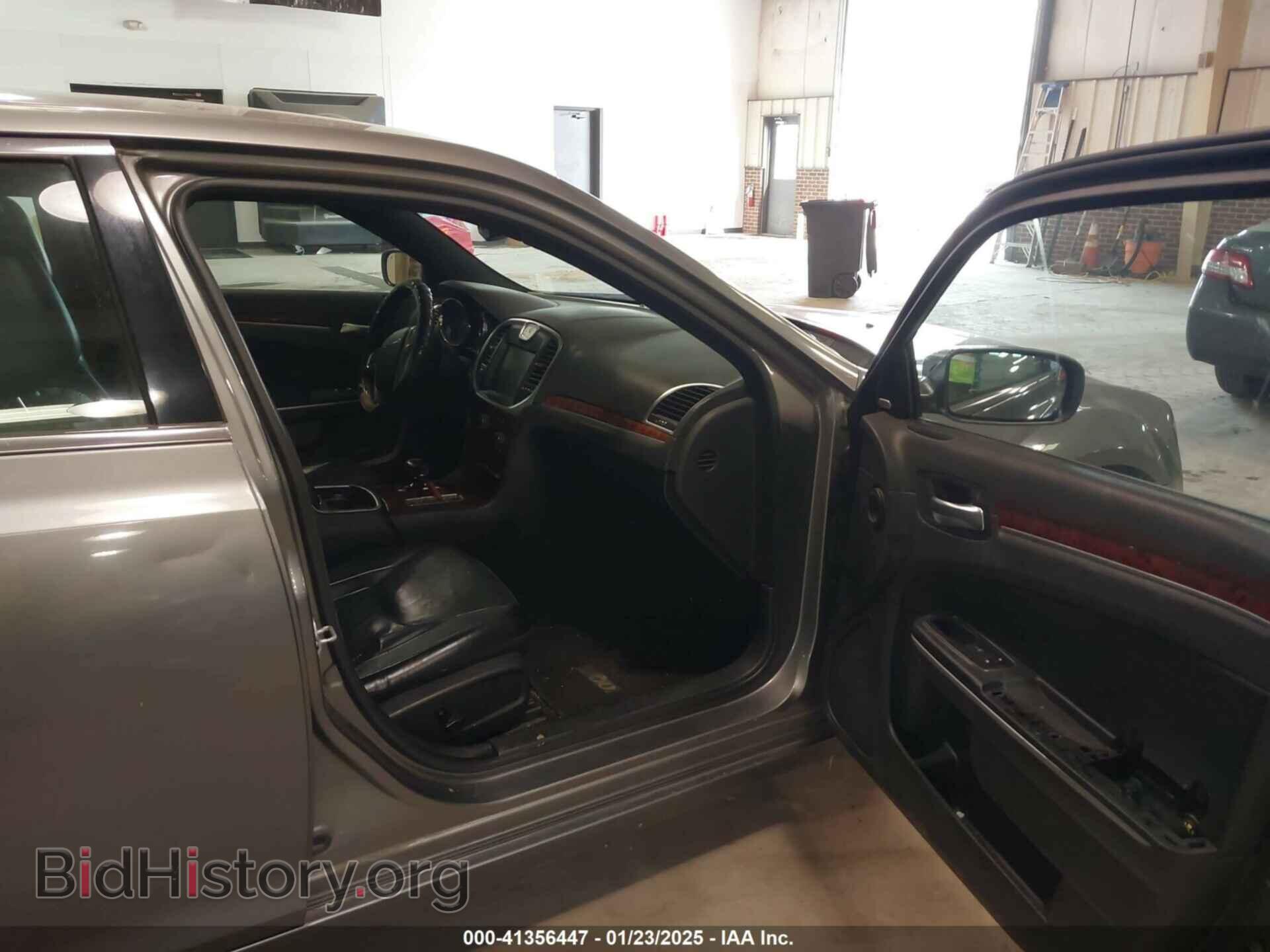 2012 CHRYSLER 300 - VIN: 2C3CCACG7CH310895 - Фото 5