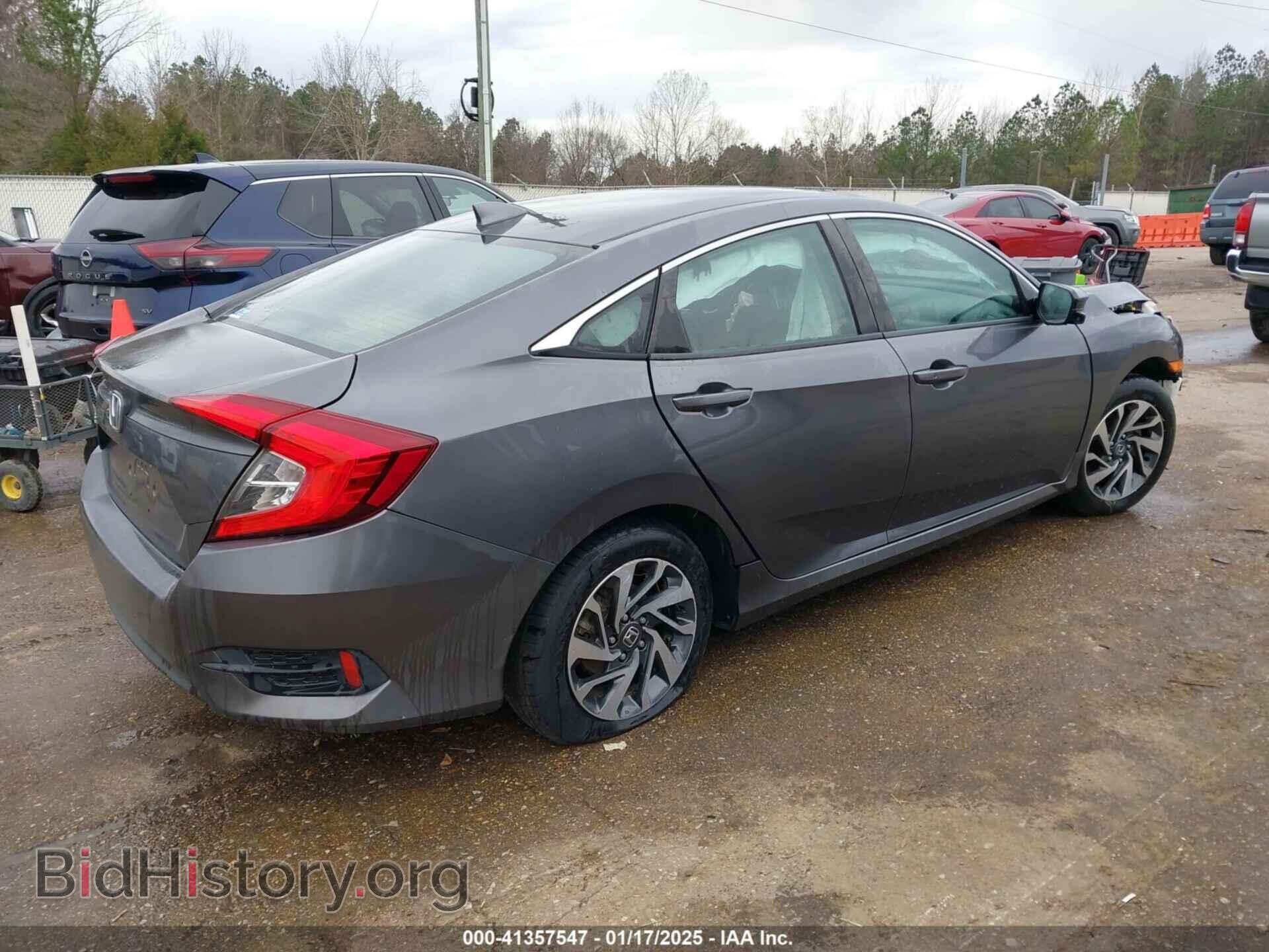2017 HONDA CIVIC - VIN: 19XFC2F70HE045038 - Фото 4