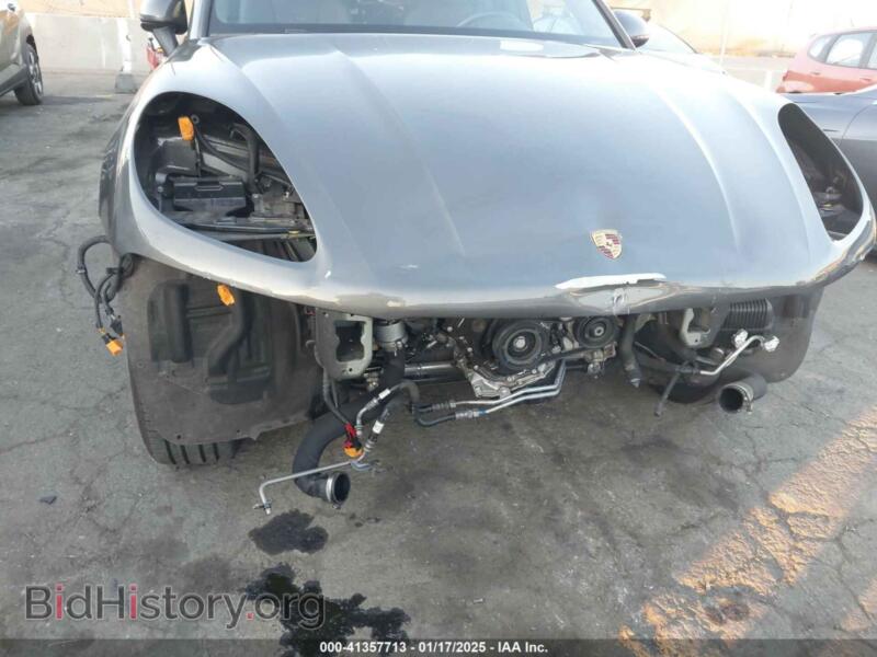 2018 Porsche MACAN (VIN WP1AA2A51JLB14059) — photo 6 of 17