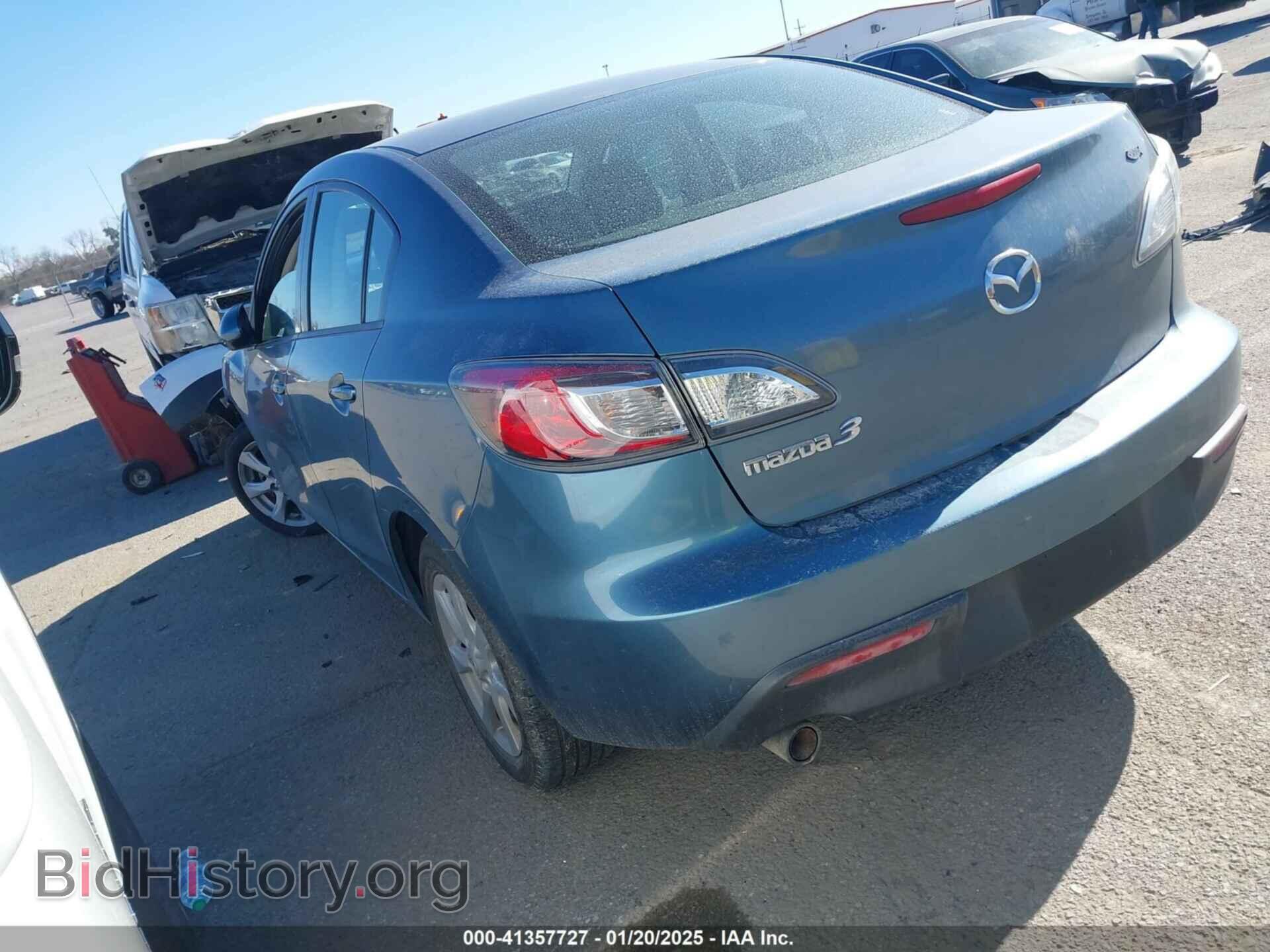 2010 MAZDA MAZDA3 - VIN: JM1BL1SFXA1352733 - Фото 3