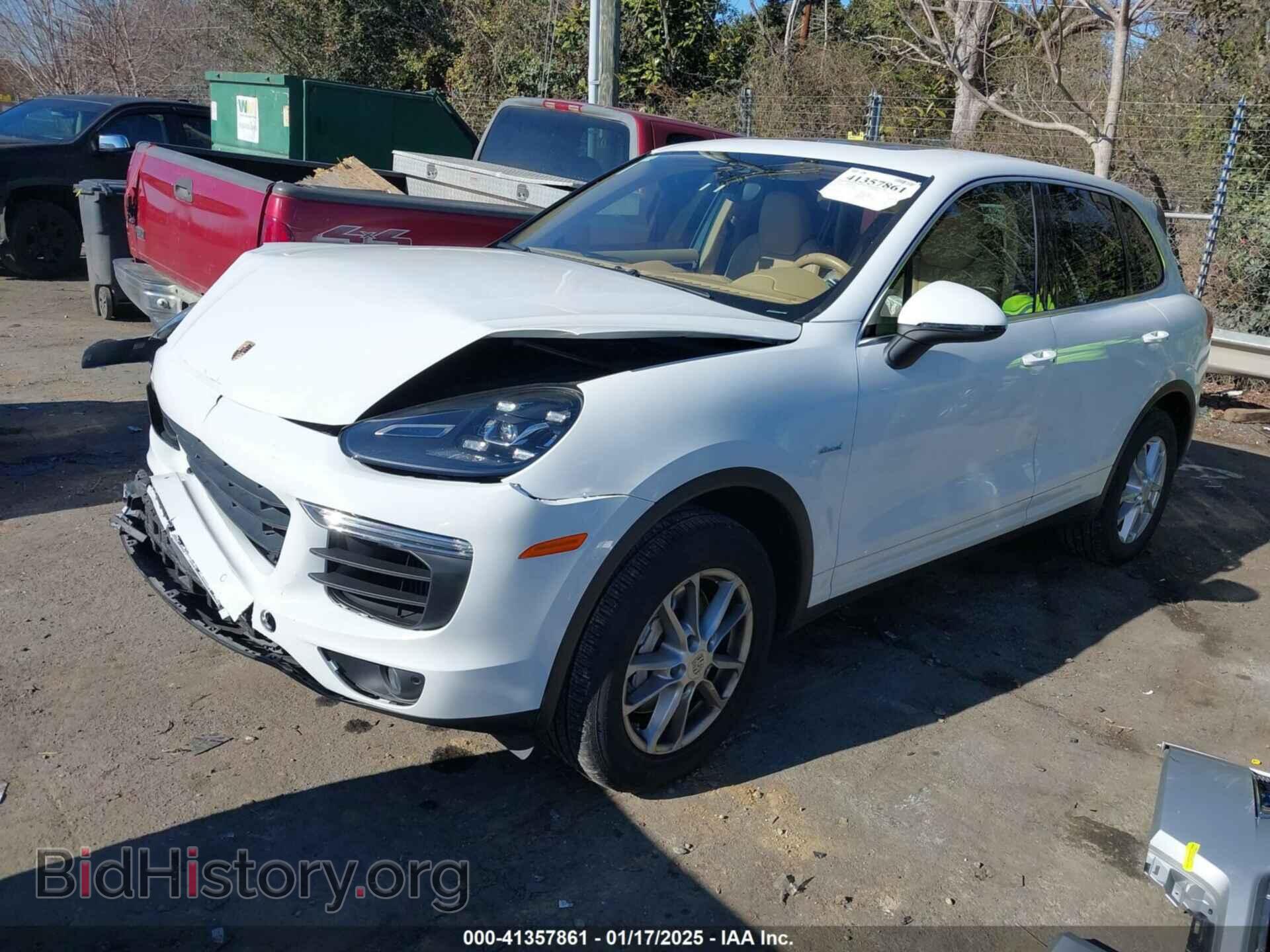 2016 PORSCHE CAYENNE - VIN: WP1AF2A27GKA41186 - Фото 2