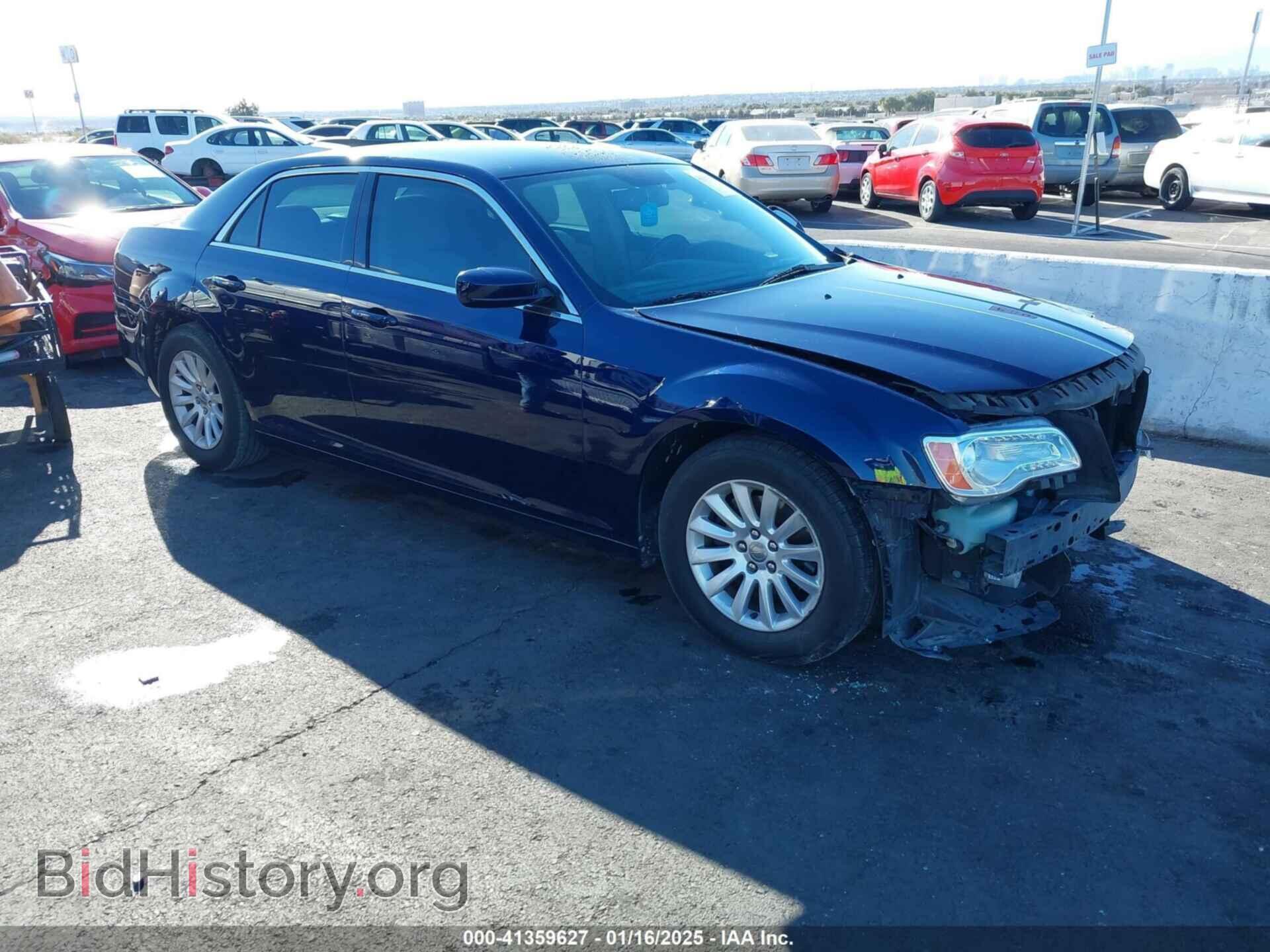 Фотография 2C3CCAAG5DH561368 - CHRYSLER 300 2013