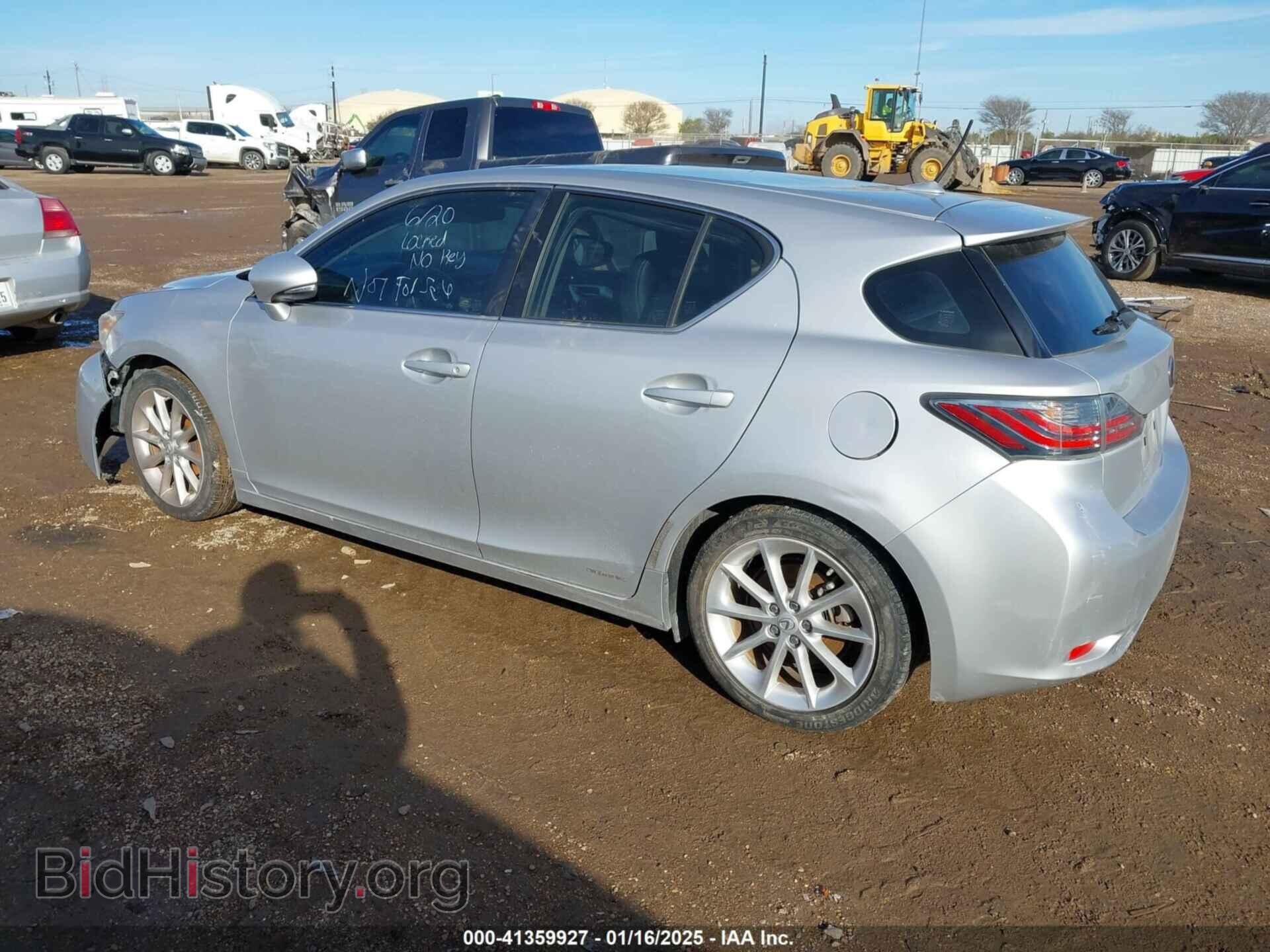 2011 LEXUS CT 200H - VIN: JTHKD5BH4B2018987 - Фото 3