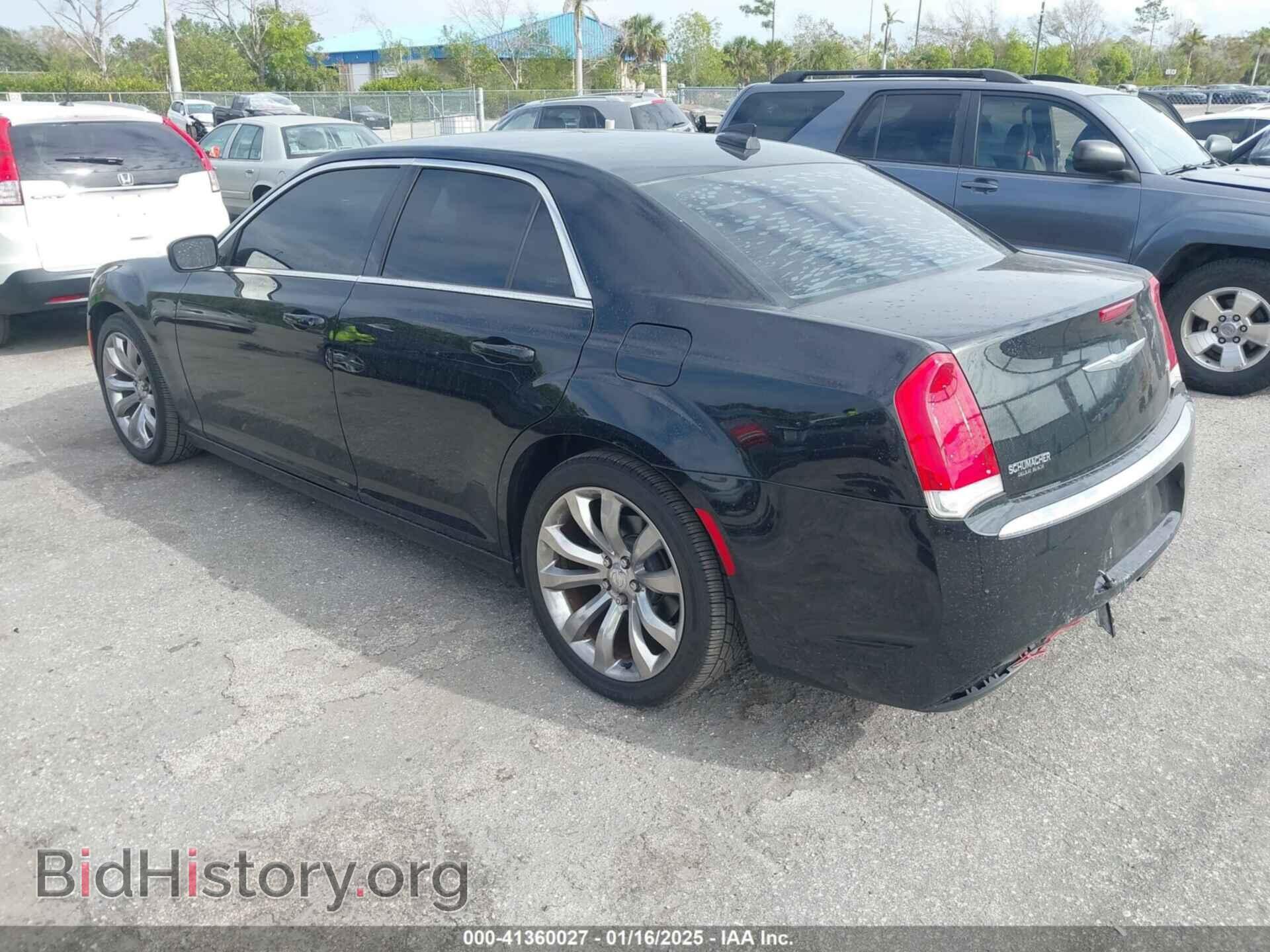 2017 CHRYSLER 300 - VIN: 2C3CCAAG9HH653492 - Фото 3