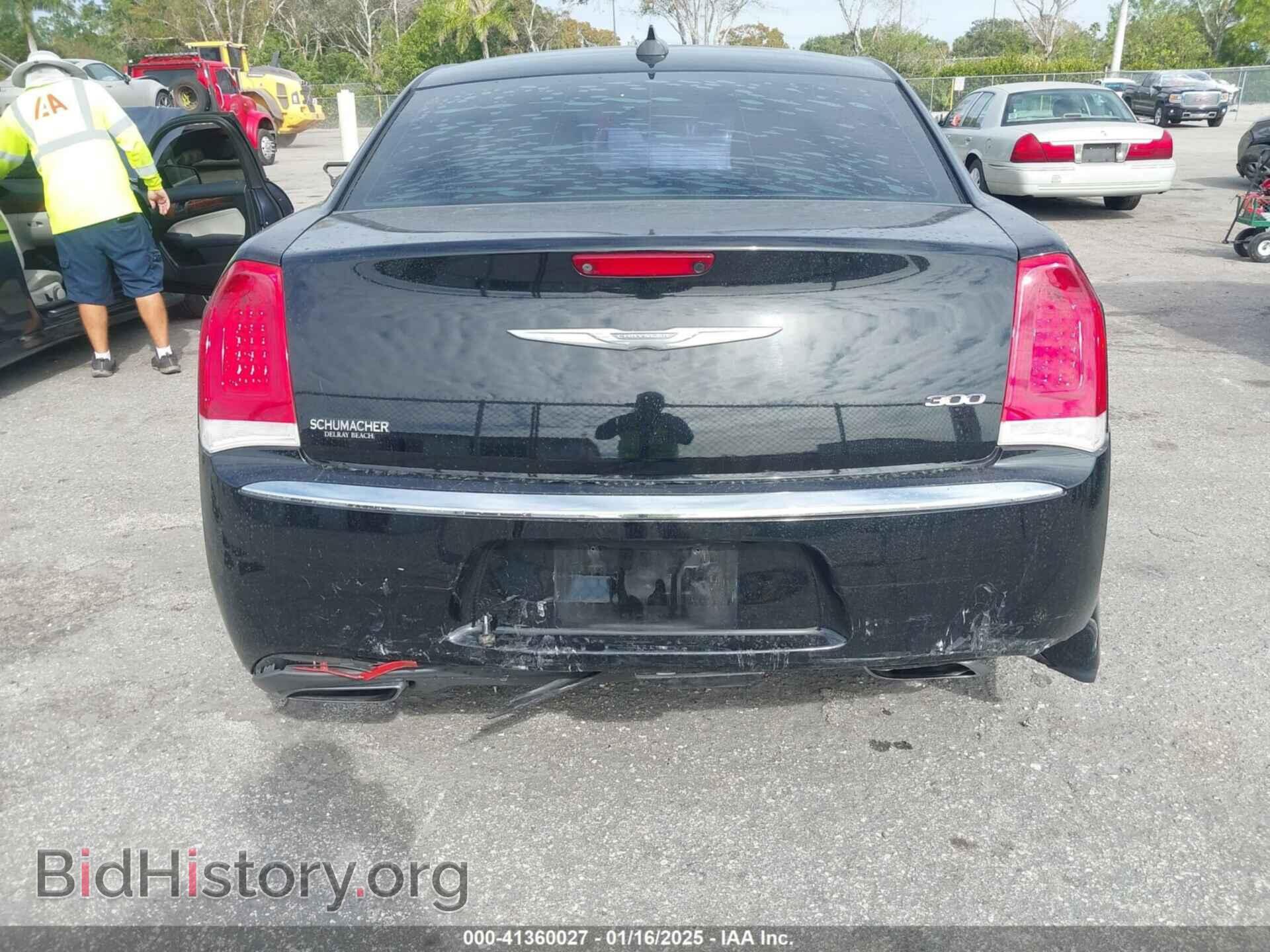 2017 CHRYSLER 300 - VIN: 2C3CCAAG9HH653492 - Фото 6