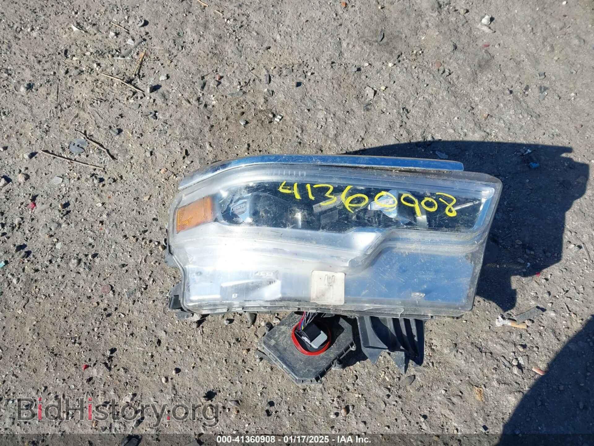 2021 RAM 1500 - VIN: 1C6SRFHT0MN762020 - Фото 11