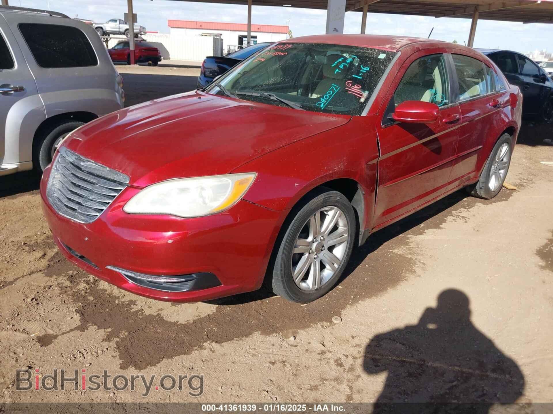 2012 CHRYSLER 200 - VIN: 1C3CCBAG5CN240071 - Фото 2