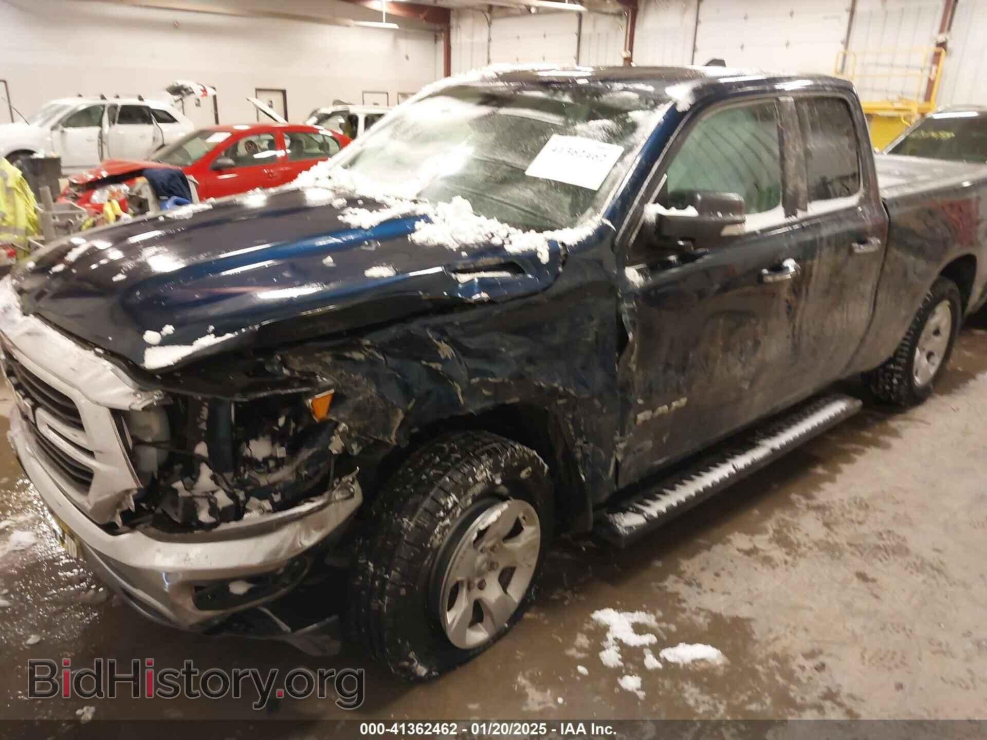 2020 RAM 1500 - VIN: 1C6SRFBT7LN200218 - Фото 2