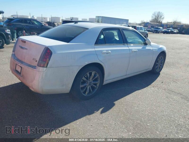 2014 Chrysler 300 (VIN 2C3CCAGG6EH229531) — photo 4 of 16