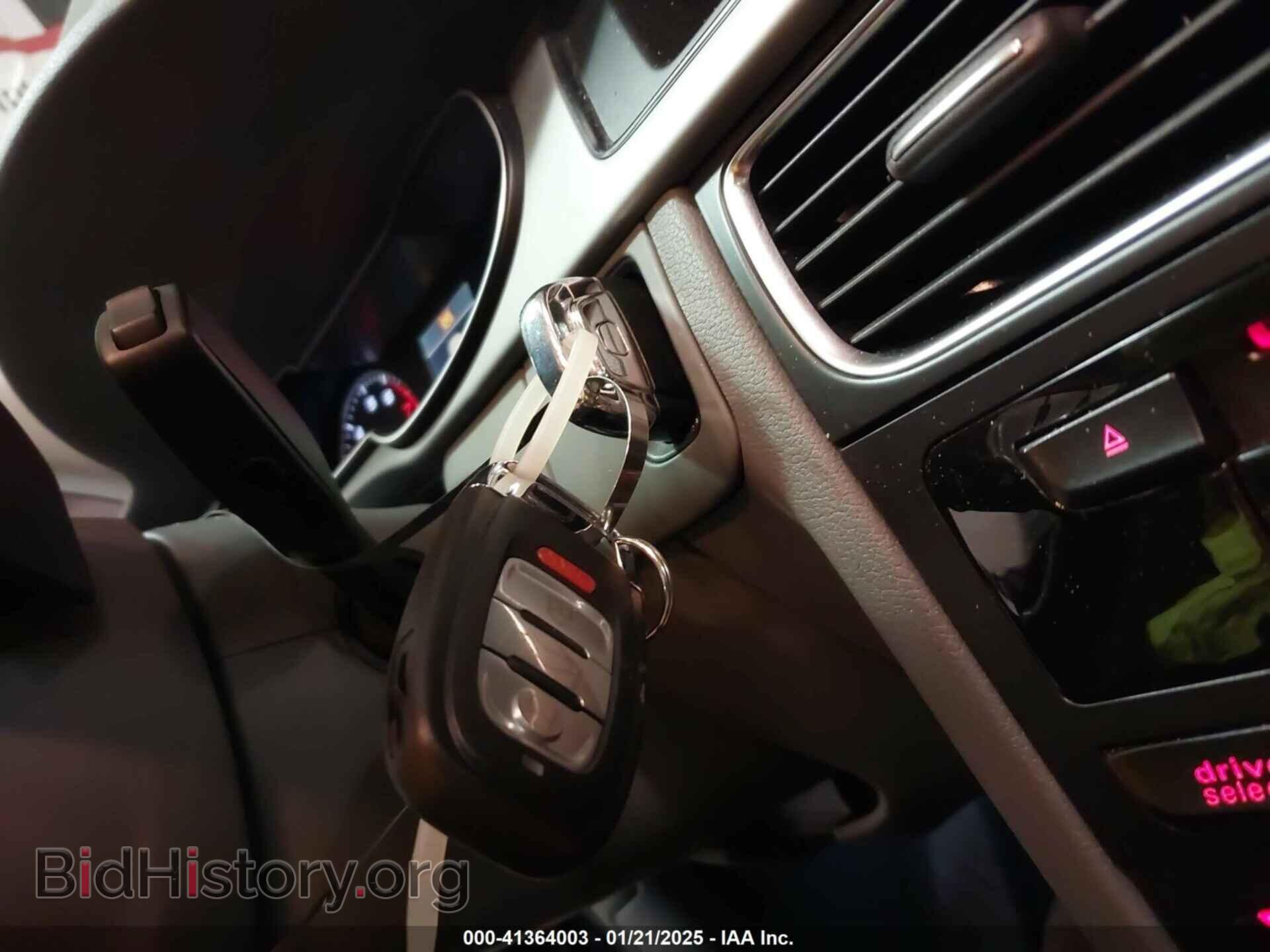 2015 AUDI A4 - VIN: WAUFFAFL2FN018024 - Фото 11