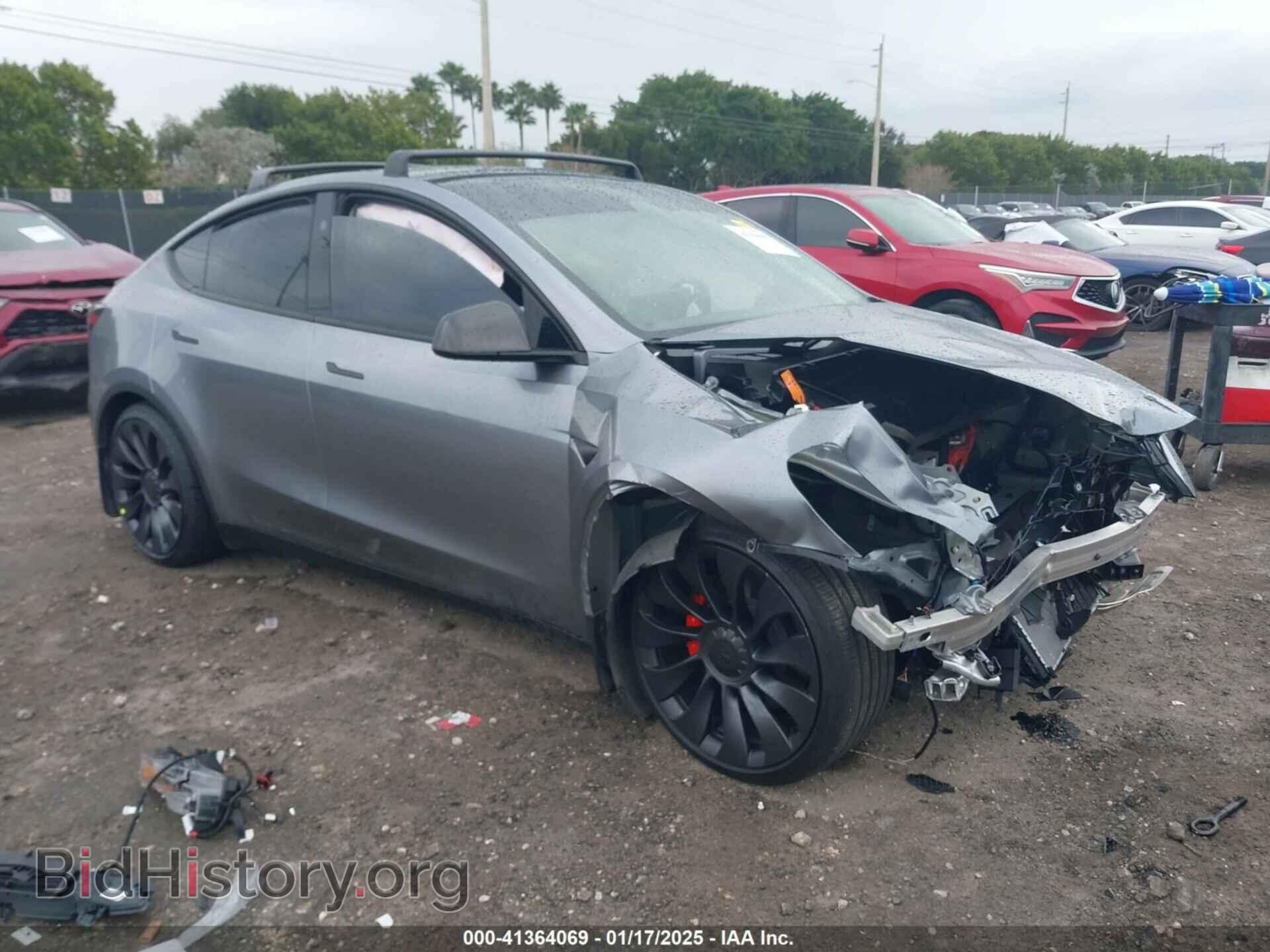 Photo 7SAYGDEF2RA295619 - TESLA MODEL Y 2024