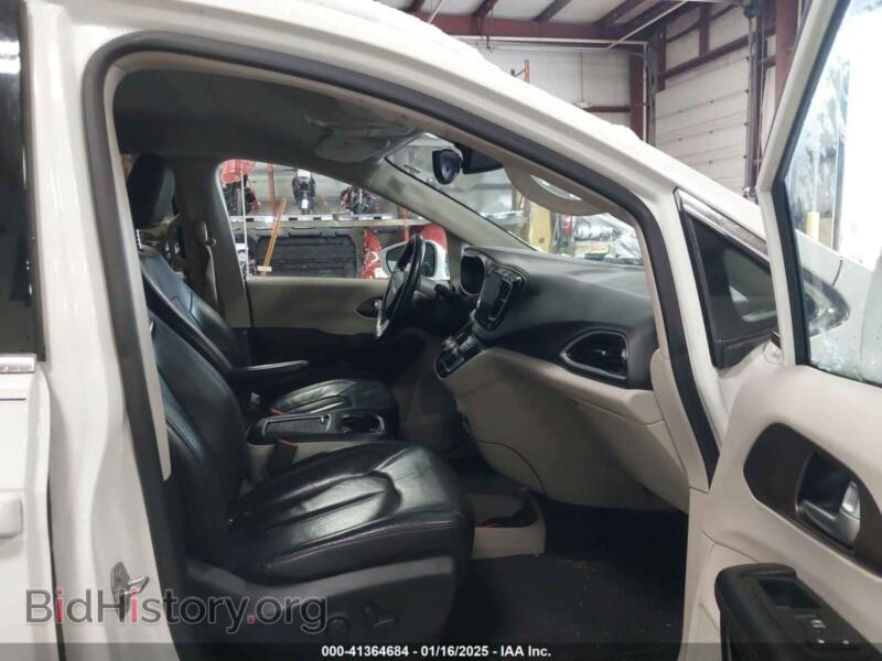 2017 Chrysler PACIFICA (VIN 2C4RC1EG1HR729250) — фото 5 из 15