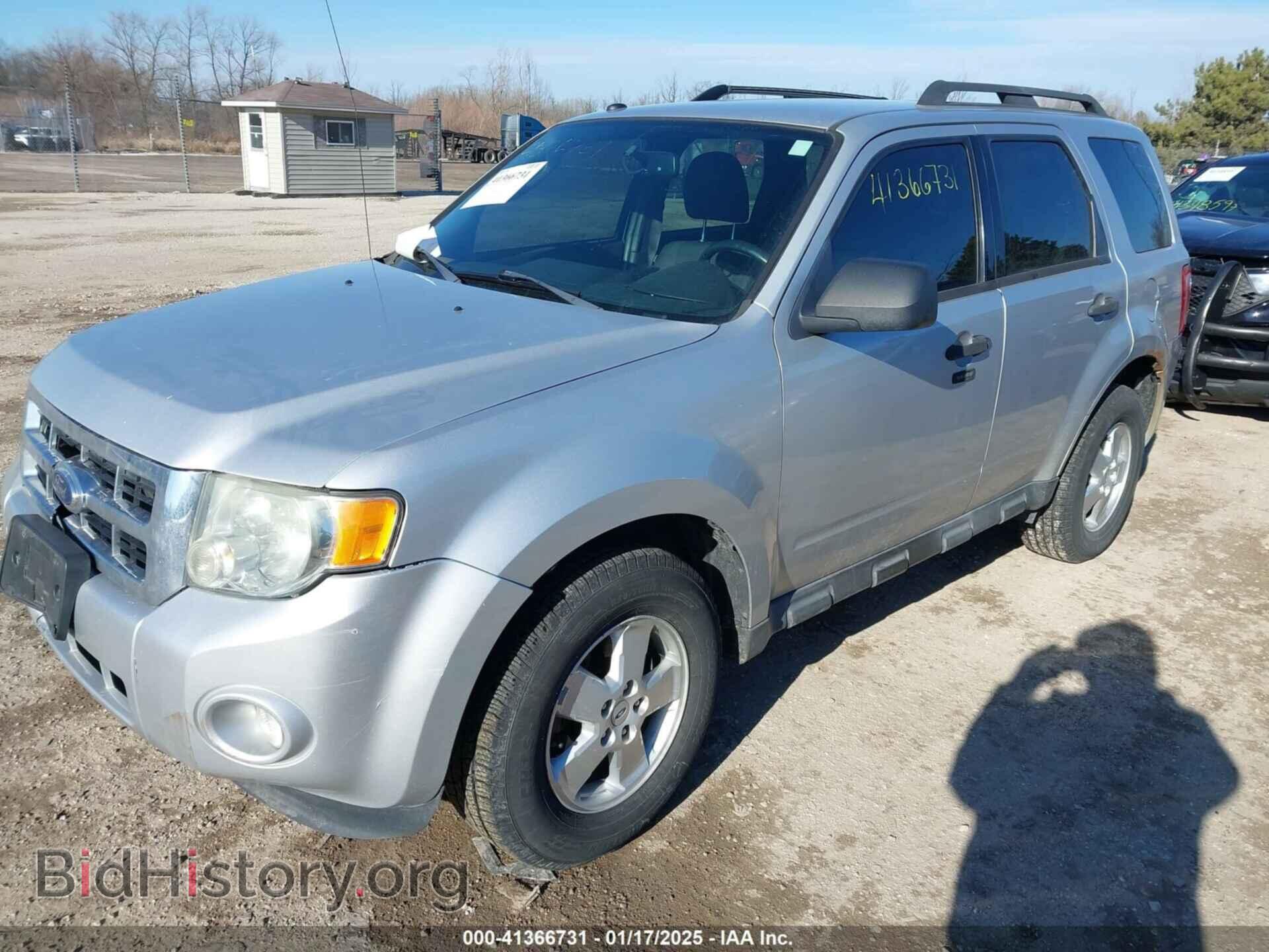 2011 FORD ESCAPE - VIN: 1FMCU9D74BKB21341 - Фото 2