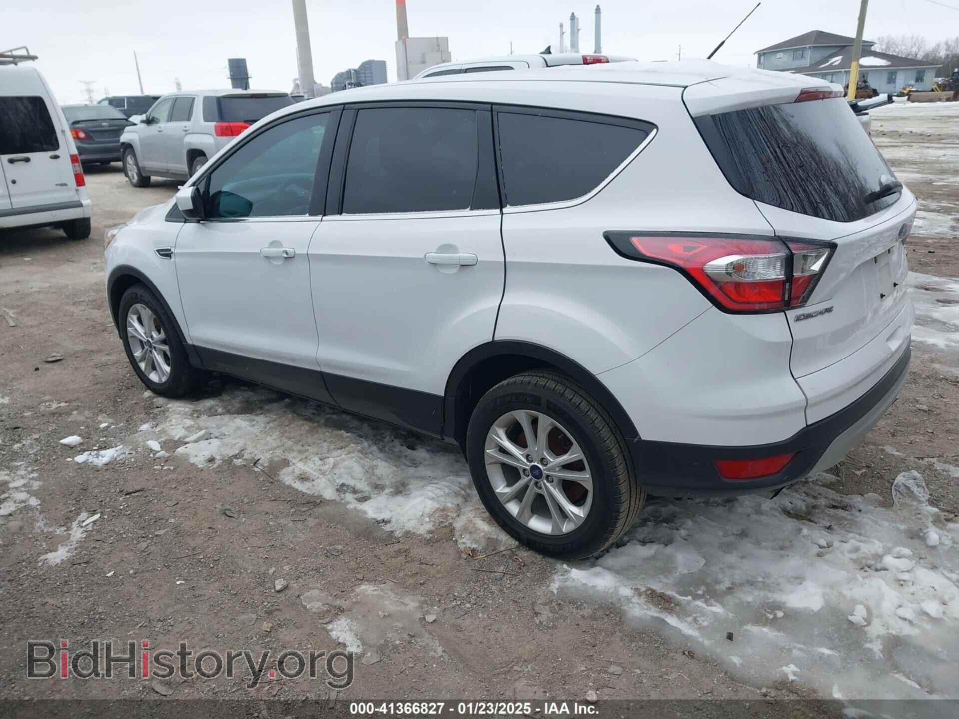 2017 FORD ESCAPE - VIN: 1FMCU0GD0HUC35668 - Фото 3