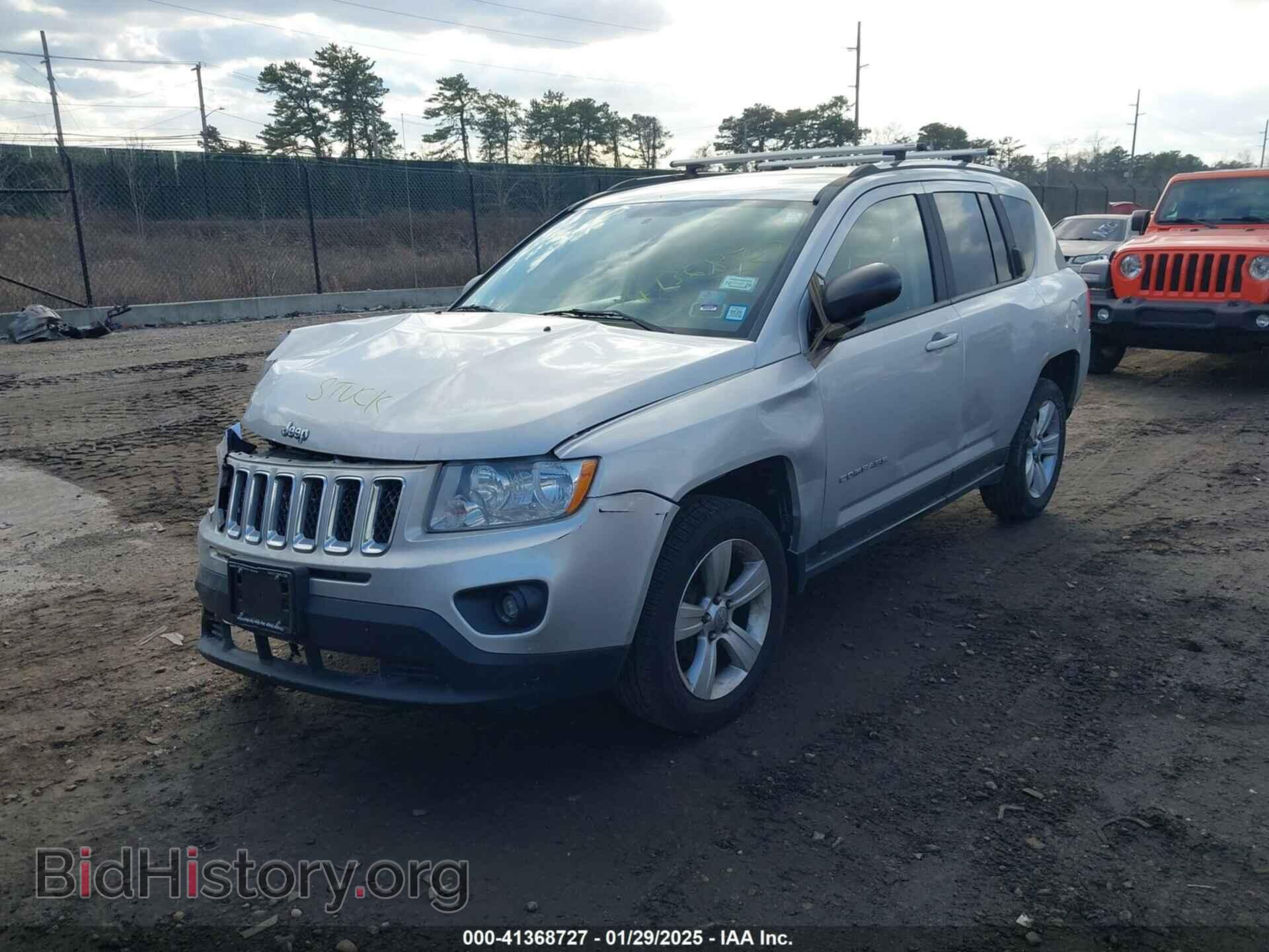 2012 JEEP COMPASS - VIN: 1C4NJDEB7CD625478 - Photo 2