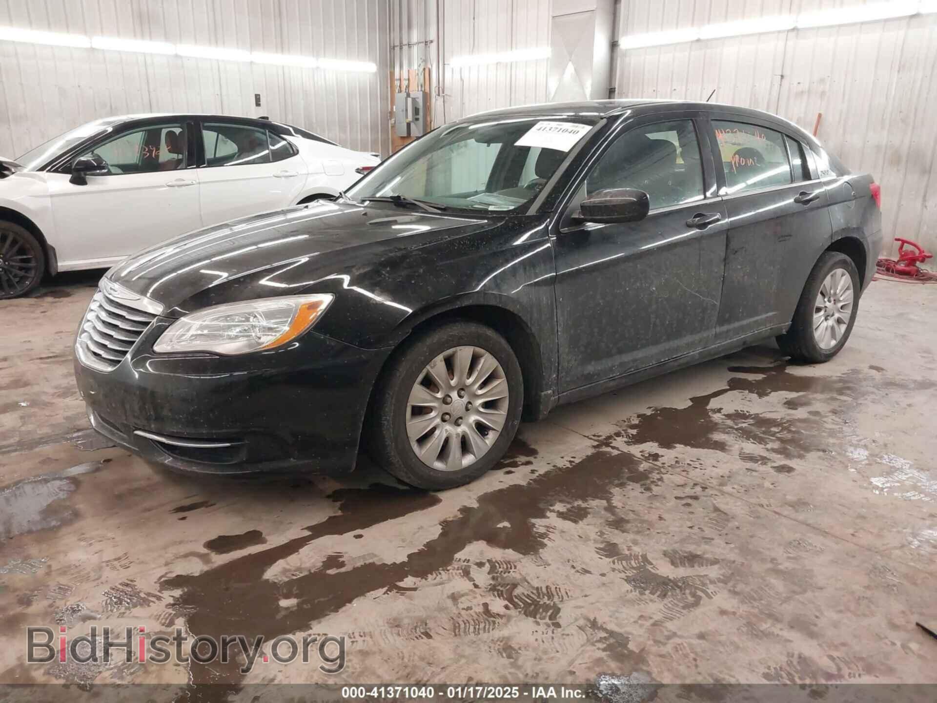 2012 CHRYSLER 200 - VIN: 1C3CCBAB5CN292000 - Фото 2