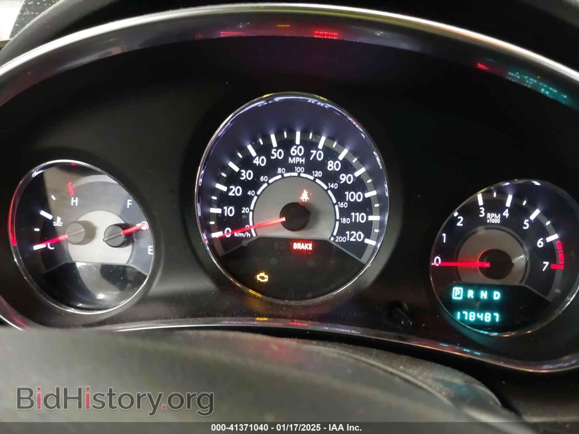 2012 CHRYSLER 200 - VIN: 1C3CCBAB5CN292000 - Фото 7