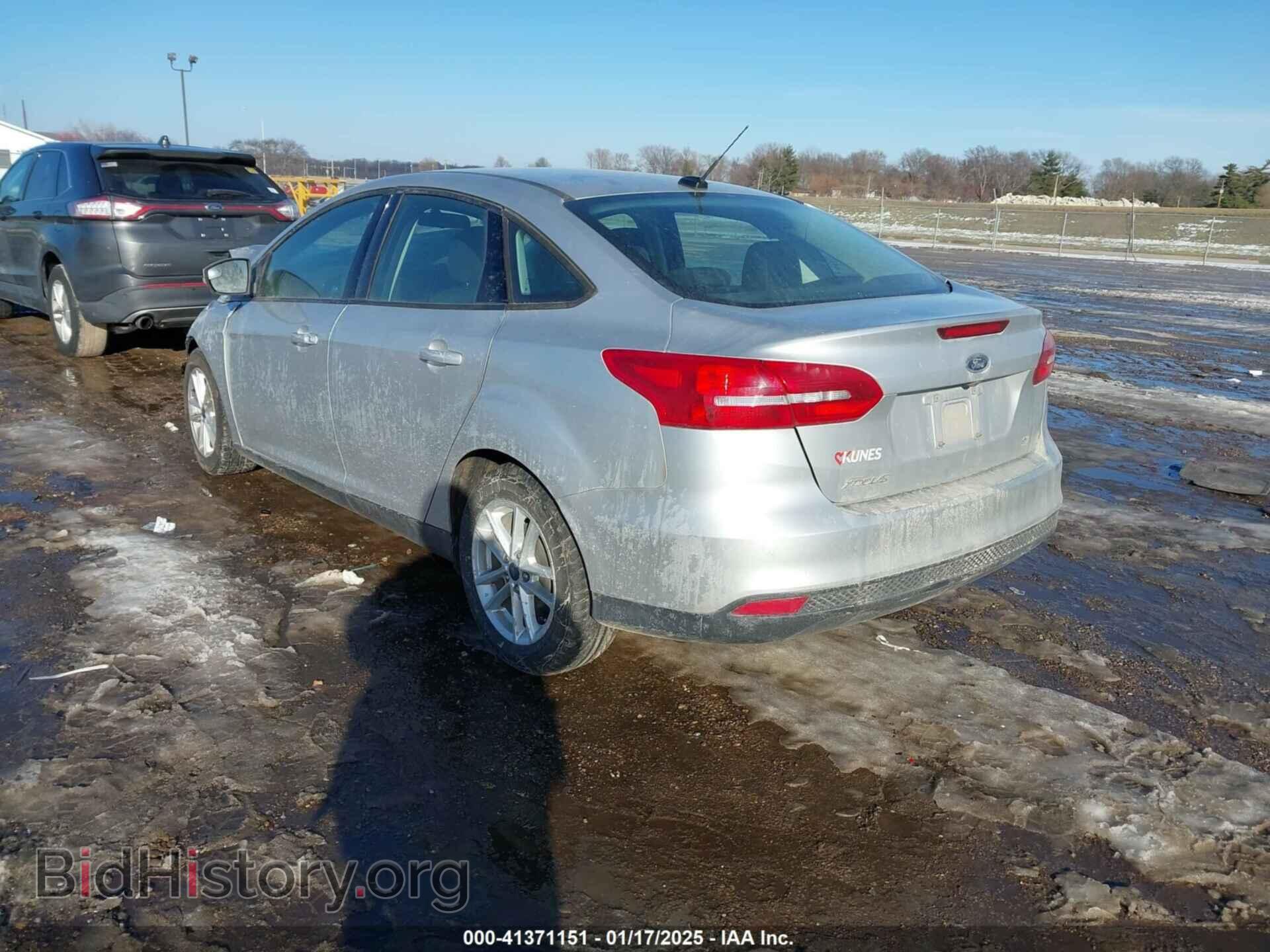 2017 FORD FOCUS - VIN: 1FADP3F26HL200923 - Фото 3