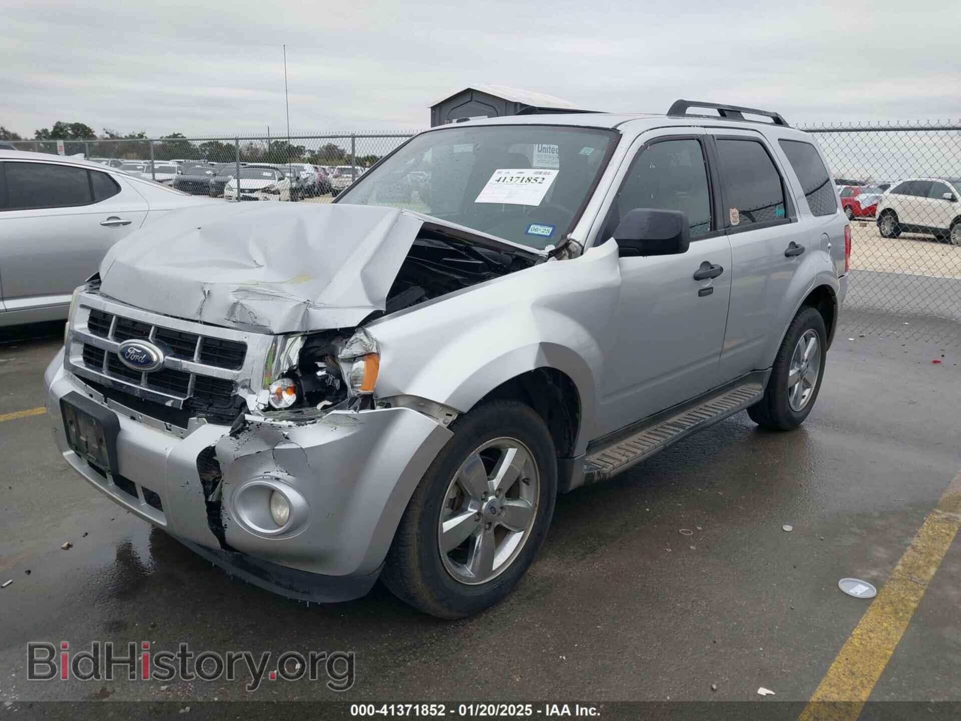 2010 FORD ESCAPE - VIN: 1FMCU0D79AKB34581 - Фото 2