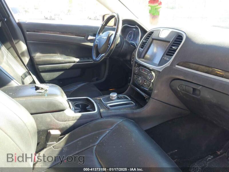 2016 Chrysler 300C (VIN 2C3CCAEGXGH319920) — фото 5 из 16
