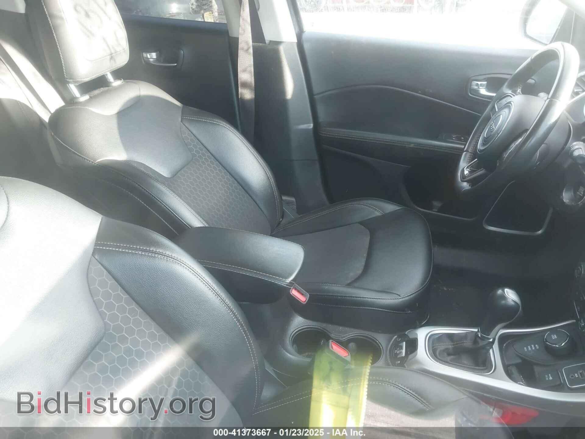2019 JEEP COMPASS - VIN: 3C4NJDBB9KT792096 - Фото 5
