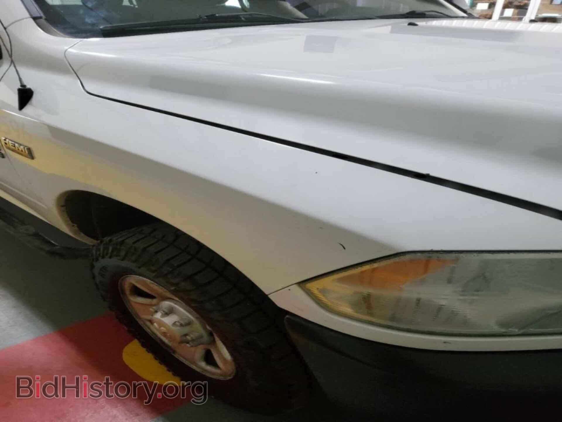 2016 RAM 2500 - VIN: 3C6TR5HTXGG167963 - Photo 2