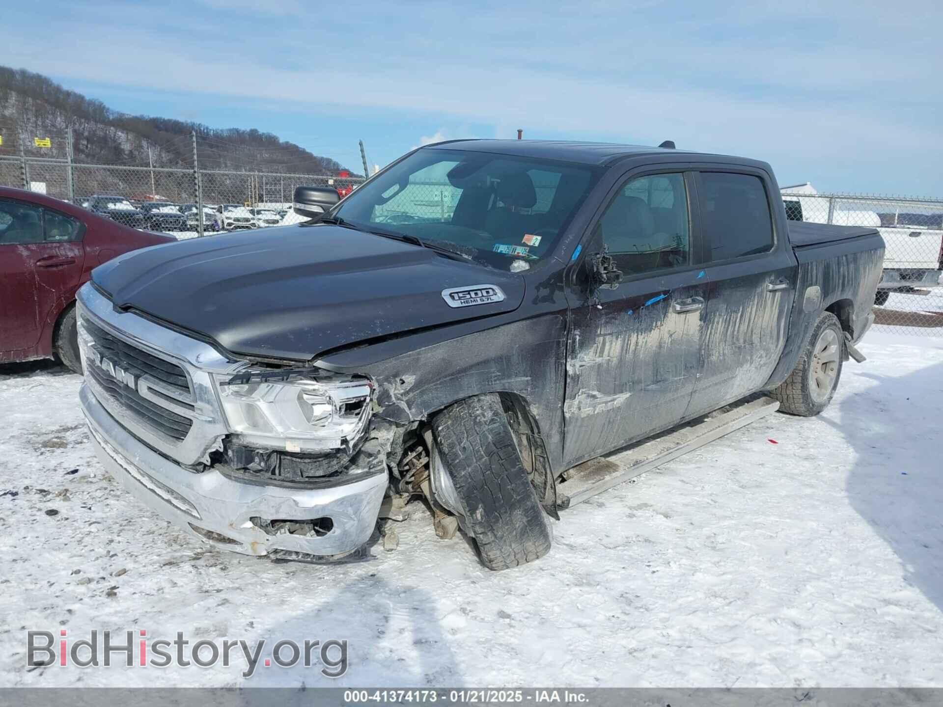 2019 RAM 1500 - VIN: 1C6SRFFTXKN697578 - Фото 2