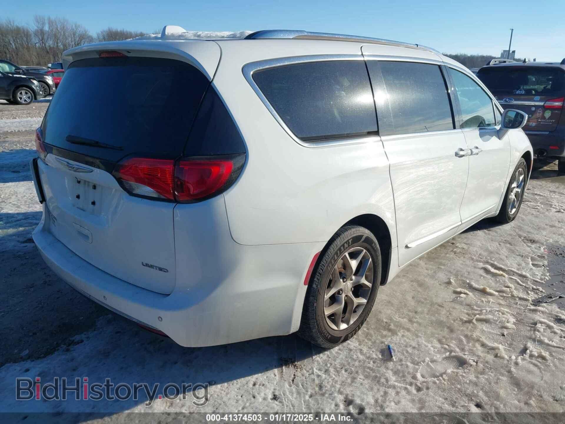 2017 CHRYSLER PACIFICA - VIN: 2C4RC1GG8HR529771 - Фото 4