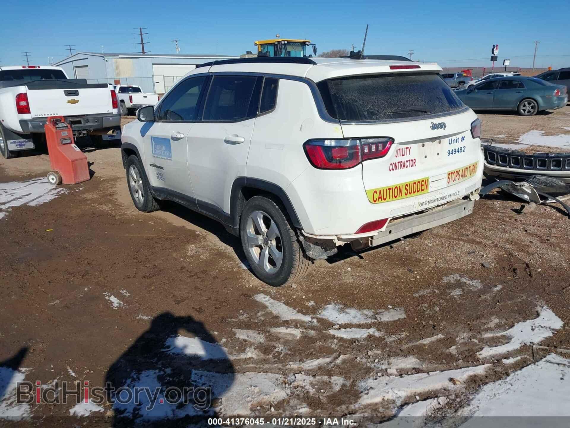 2019 JEEP COMPASS - VIN: 3C4NJCBB1KT654692 - Фото 3