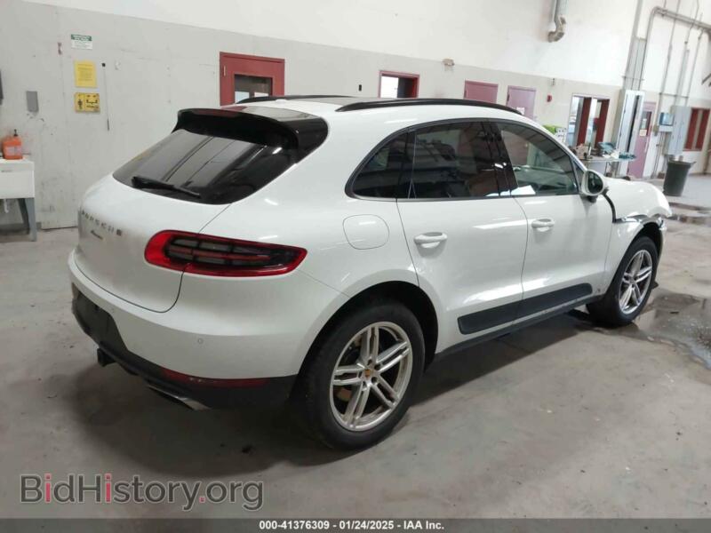 2018 Porsche MACAN (VIN WP1AA2A51JLB20699) — photo 4 of 16
