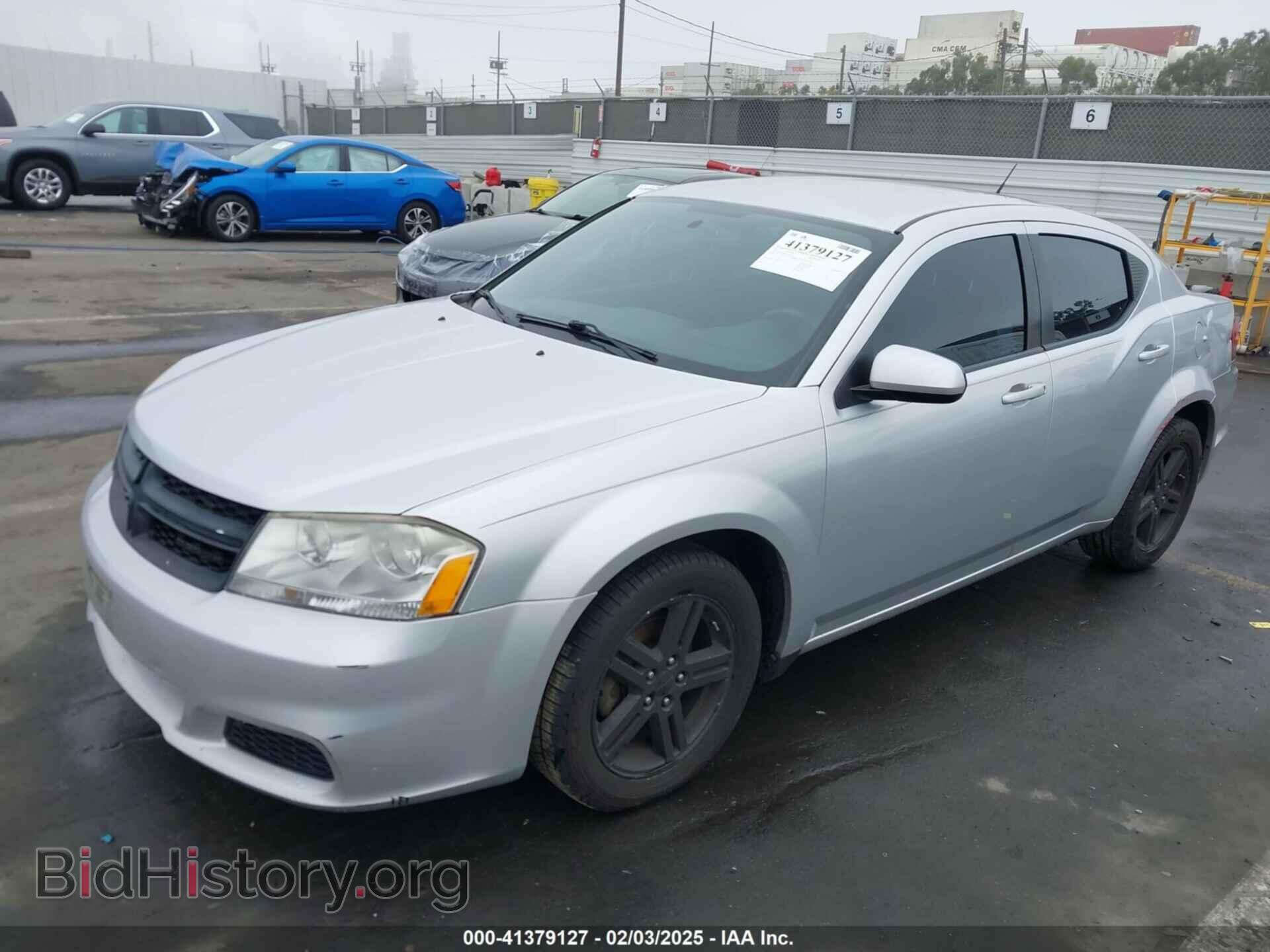 2011 DODGE AVENGER - VIN: 1B3BD1FB6BN538186 - Фото 2