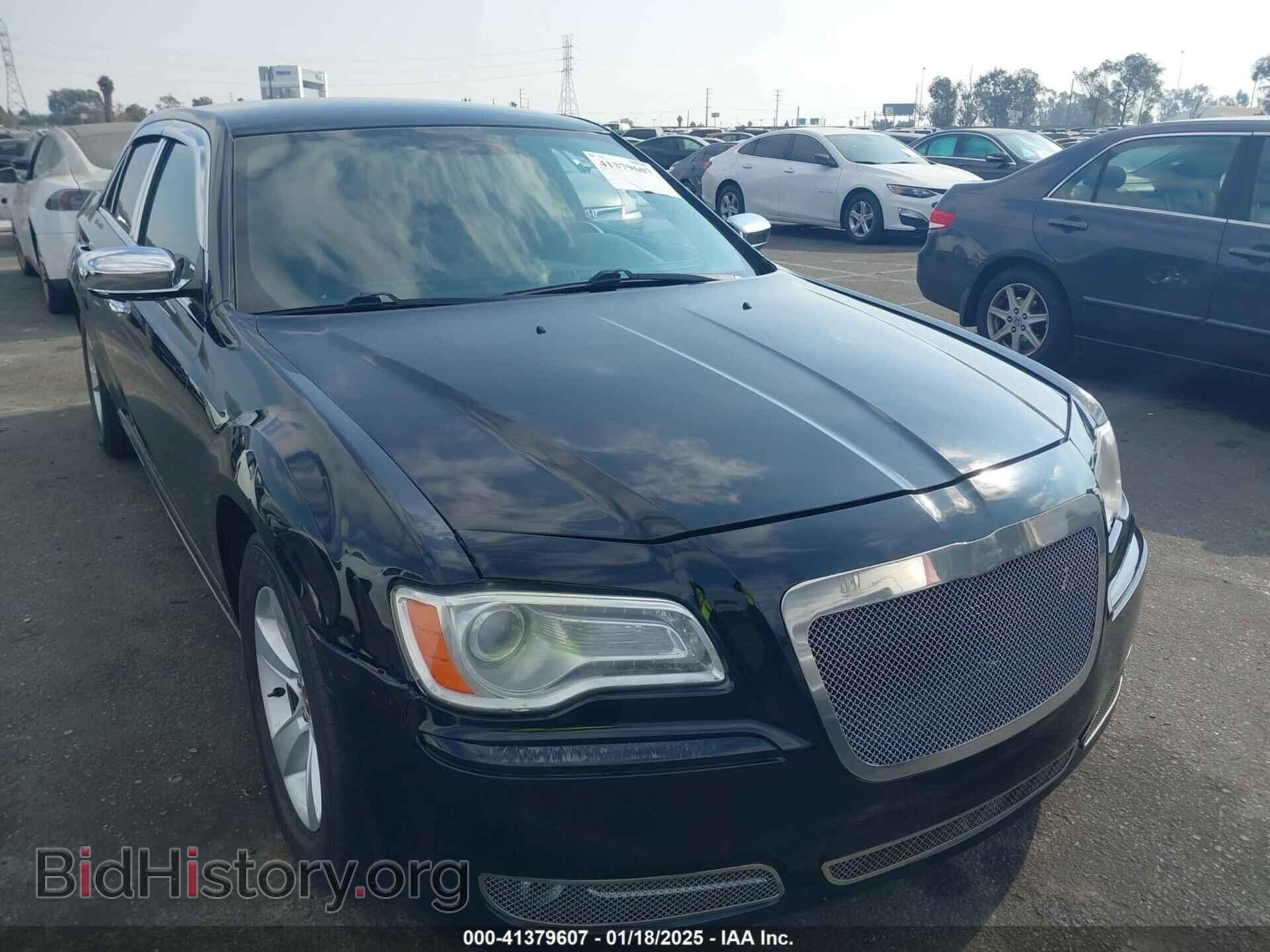 Фотография 2C3CCAET1DH574951 - CHRYSLER 300C 2013