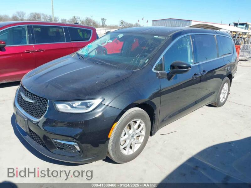 2023 Chrysler PACIFICA (VIN 2C4RC1BG8PR593721) — фото 2 из 17
