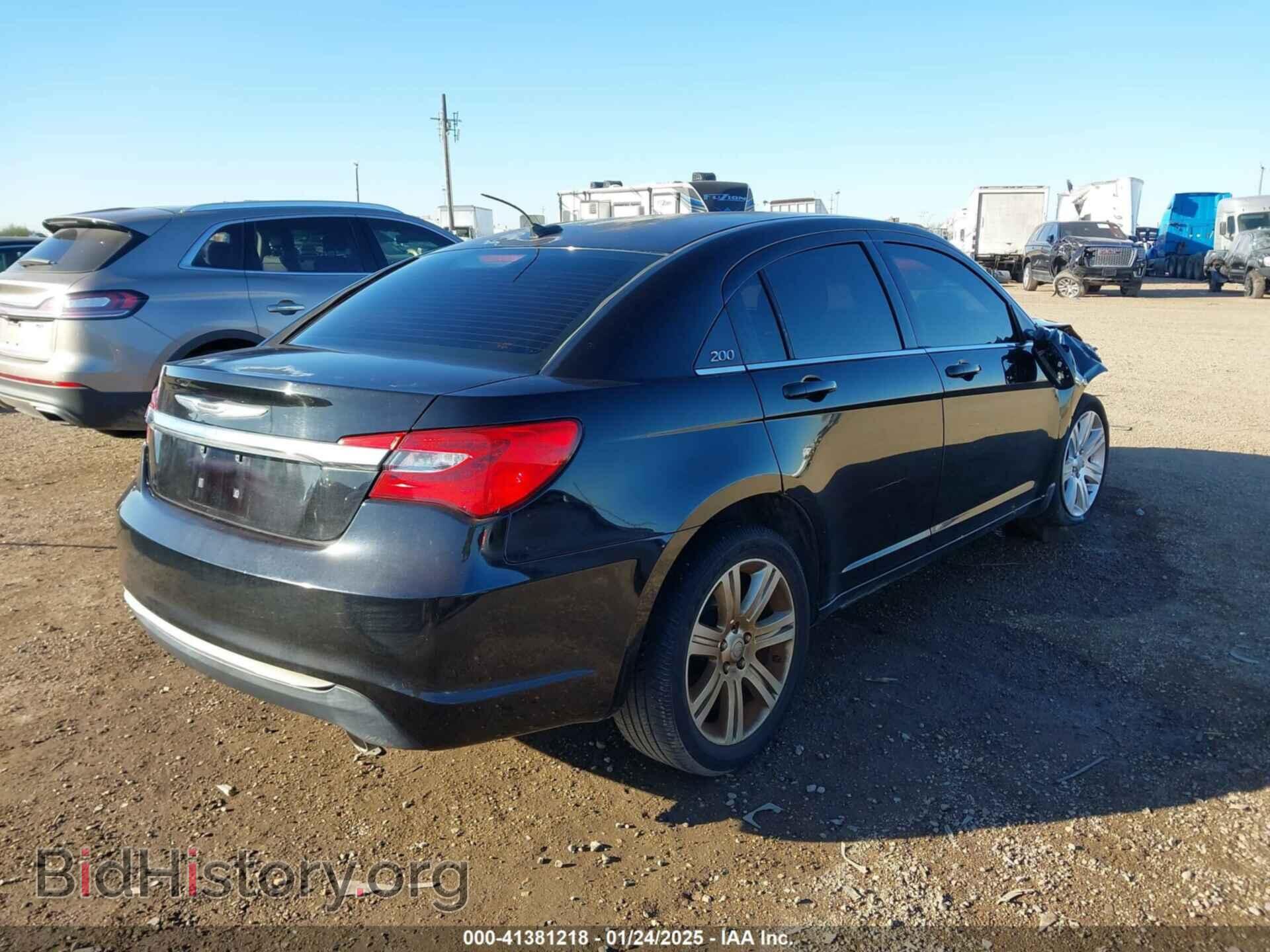 2011 CHRYSLER 200 - VIN: 1C3BC1FG2BN613385 - Фото 4