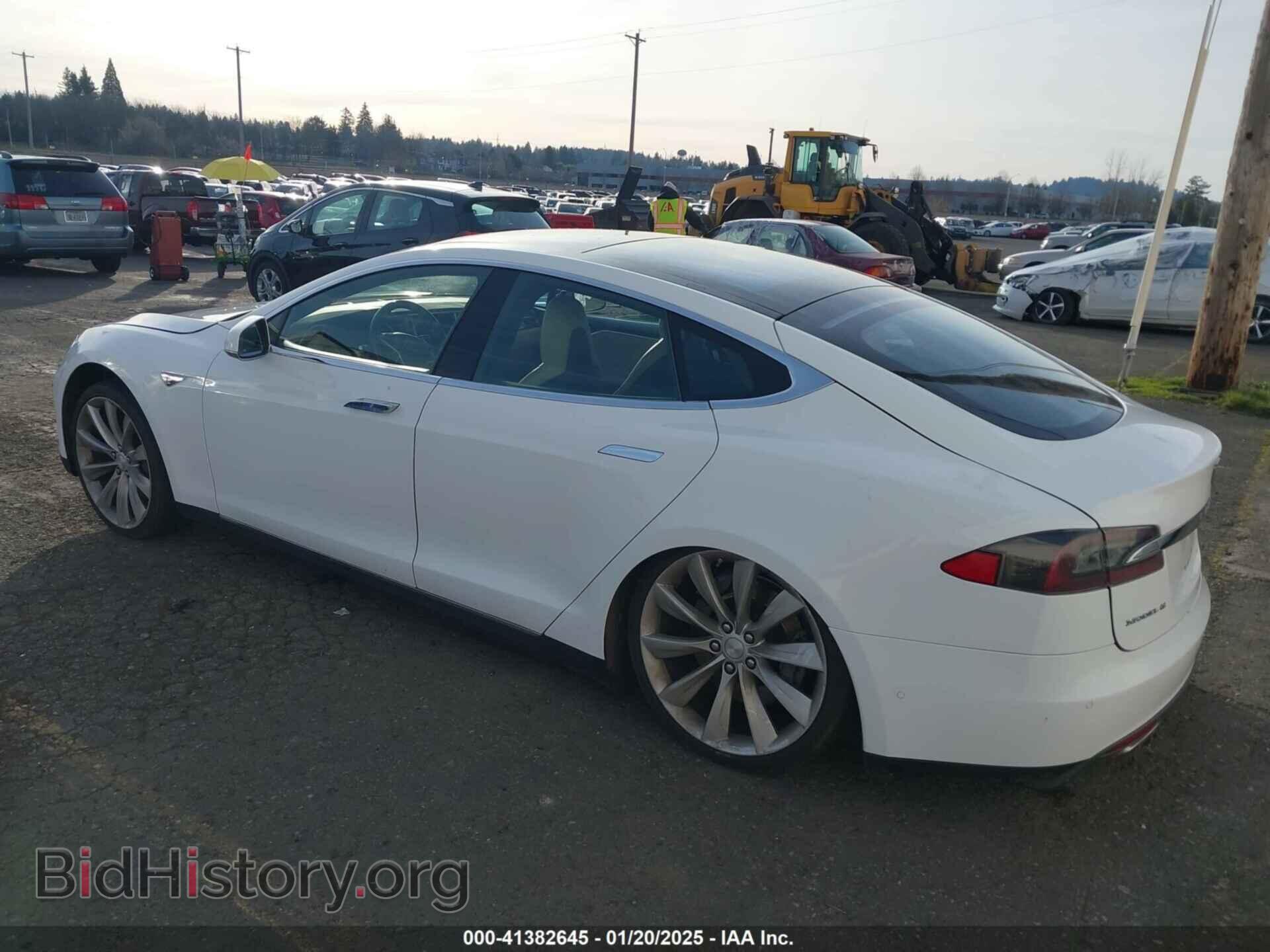 2014 TESLA MODEL S - VIN: 5YJSA1H1XEFP62494 - Photo 3