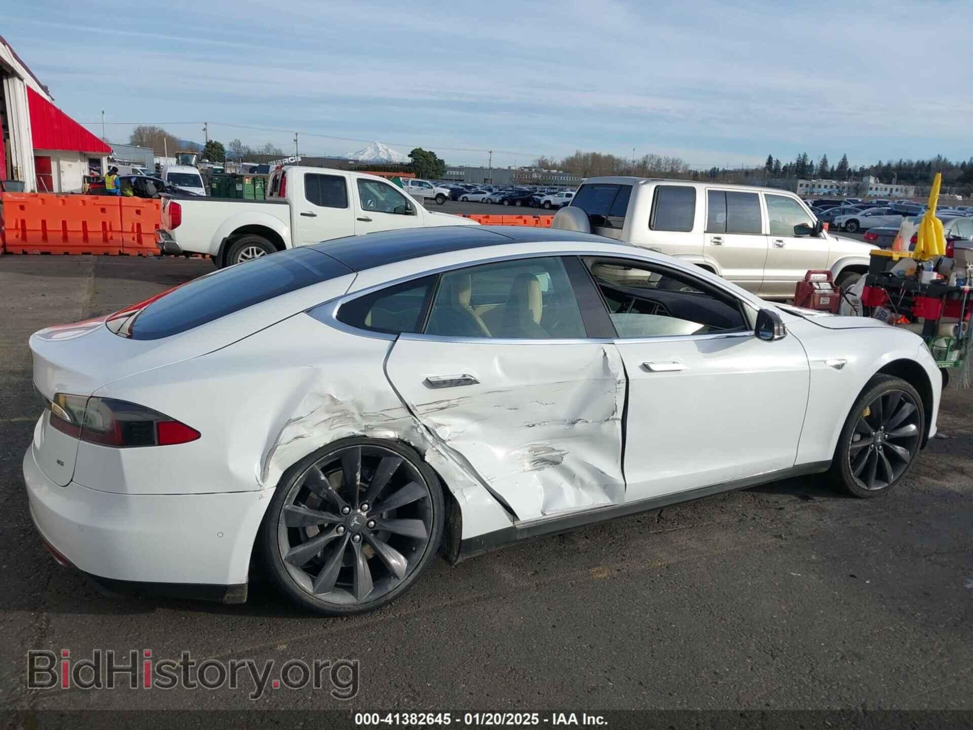 2014 TESLA MODEL S - VIN: 5YJSA1H1XEFP62494 - Photo 6