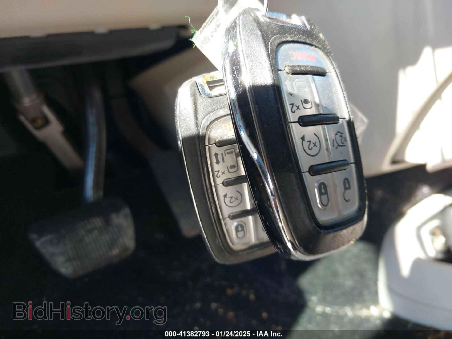 2017 CHRYSLER PACIFICA - VIN: 2C4RC1EG8HR653560 - Фото 11