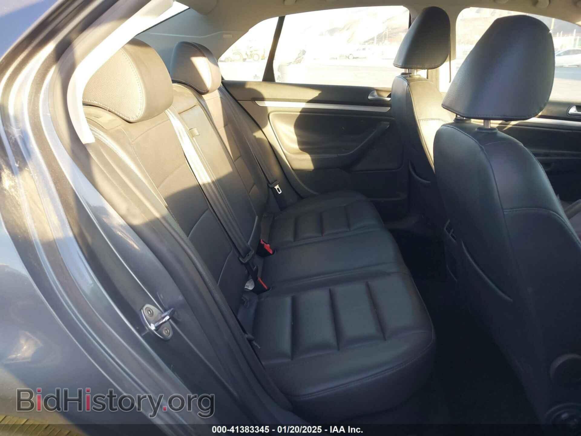 2009 VOLKSWAGEN JETTA - VIN: 3VWRA71K09M004439 - Фото 8