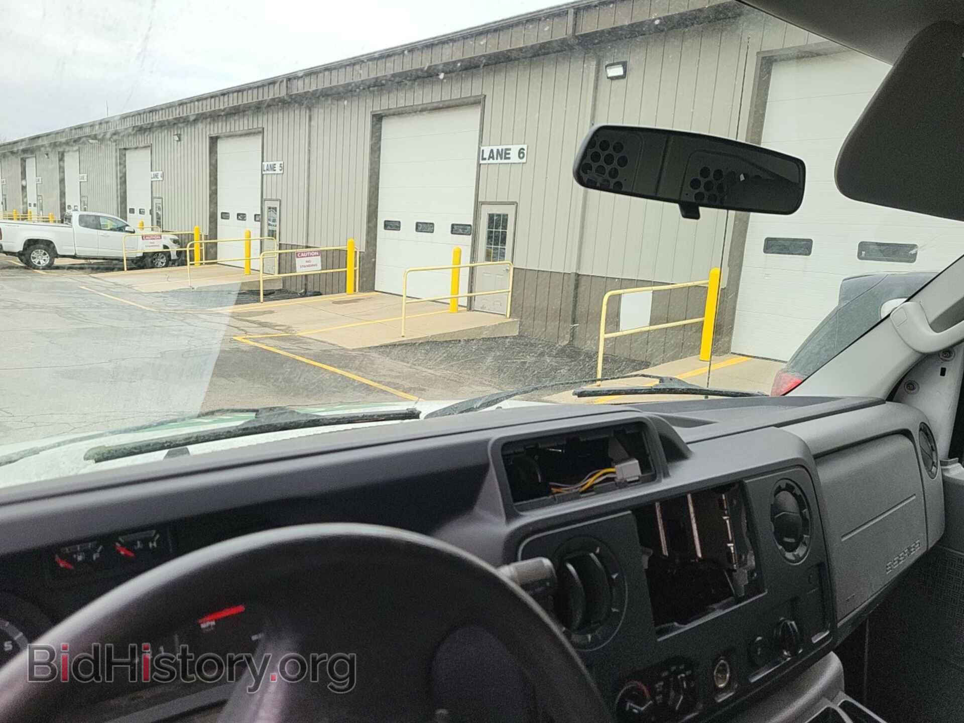 2011 FORD E-250 - VIN: 1FTNE2EL8BDA18473 - Photo 2