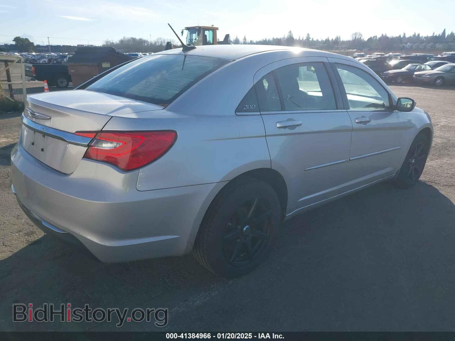 2012 CHRYSLER 200 - VIN: 1C3CCBAB1CN228729 - Фото 4