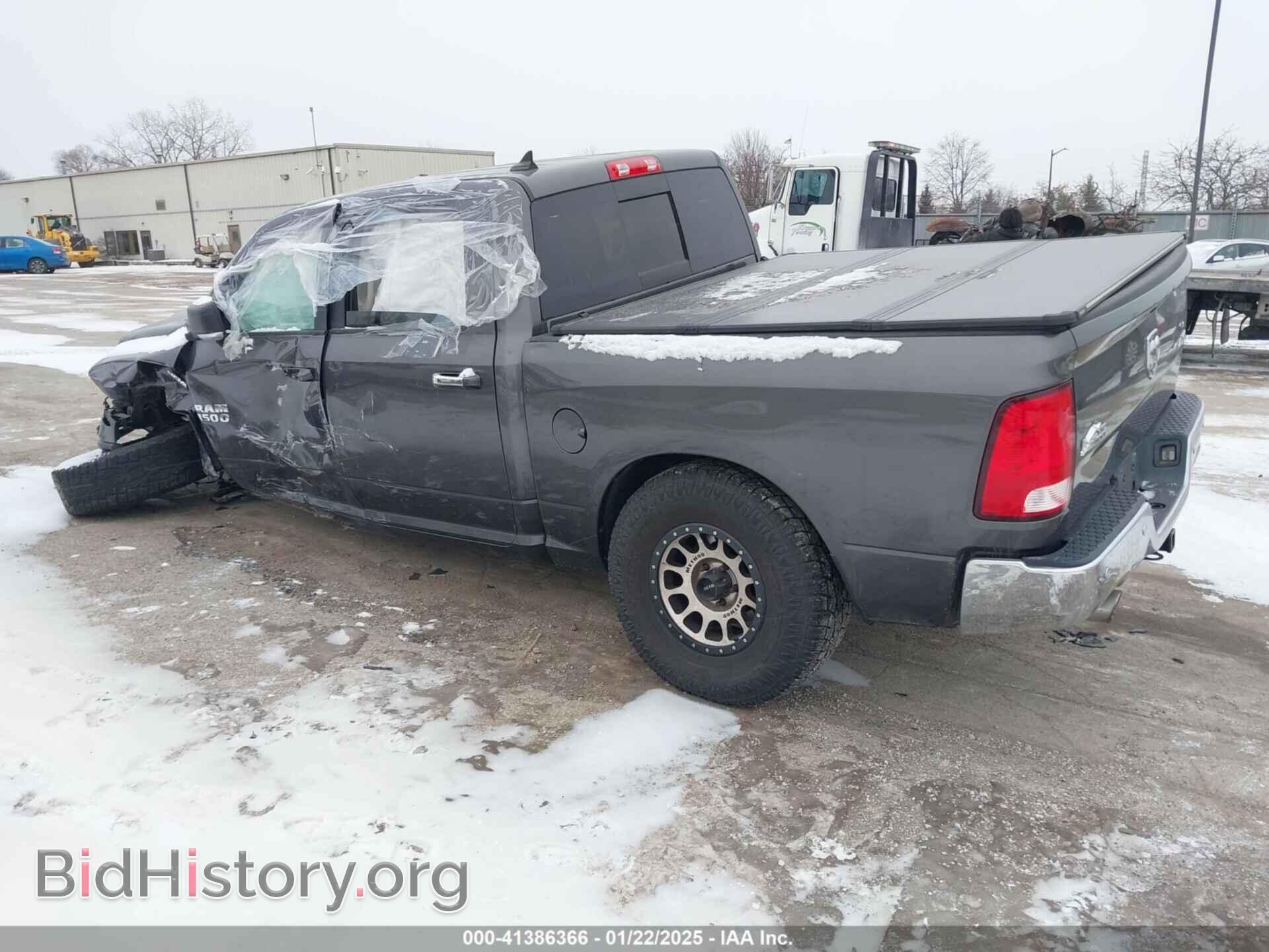 2018 RAM 1500 - VIN: 1C6RR7LT3JS329428 - Фото 3