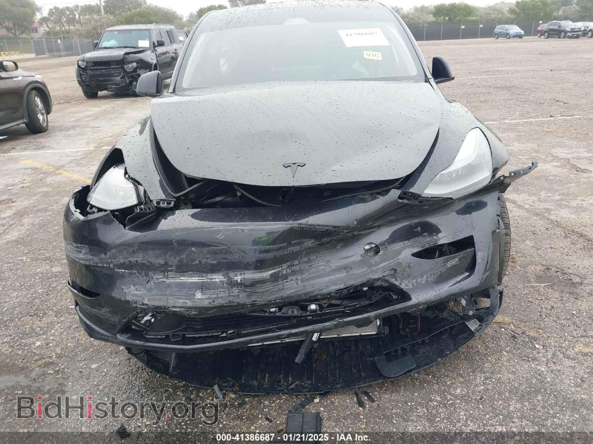 2024 TESLA MODEL Y - VIN: 7SAYGDED8RF213927 - Photo 6