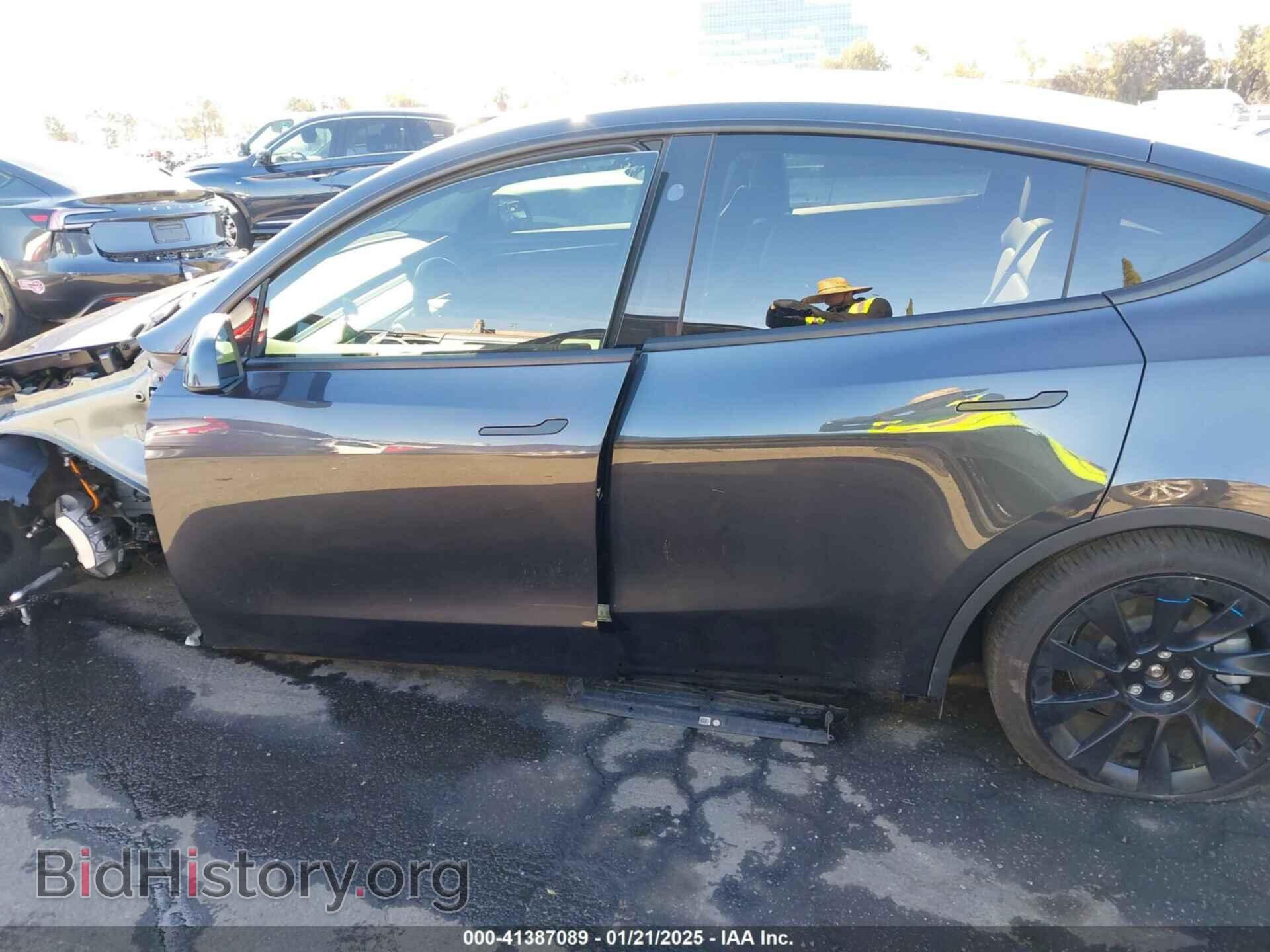 2024 TESLA MODEL Y - VIN: 7SAYGDEEXRF090852 - Фото 14