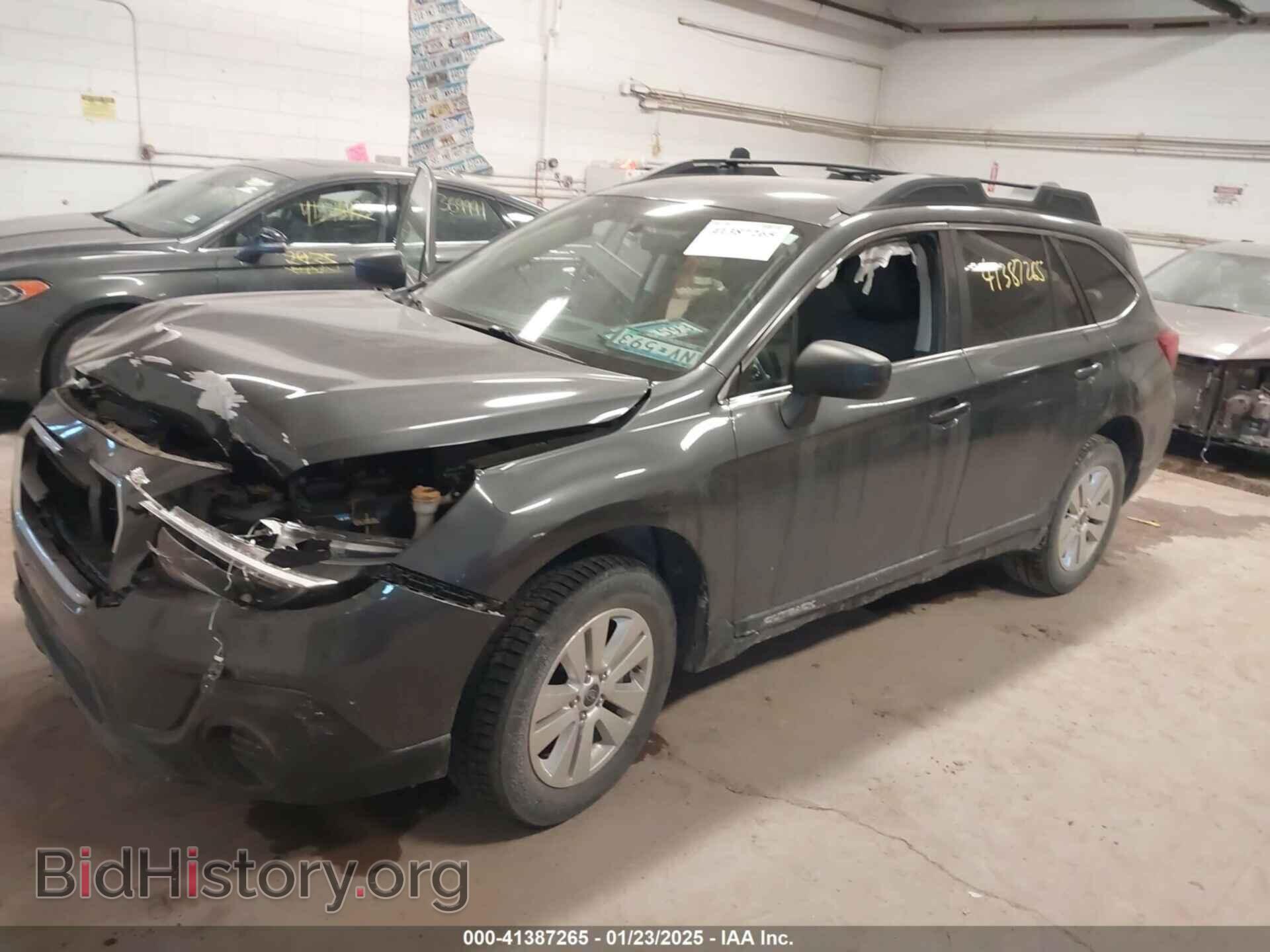 2018 SUBARU OUTBACK - VIN: 4S4BSAAC9J3263620 - Фото 2