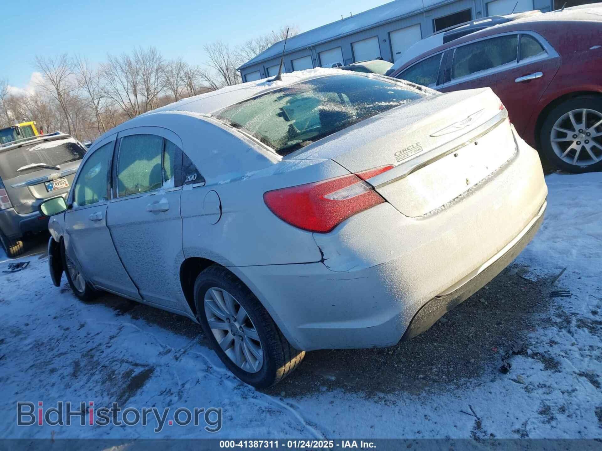 2011 CHRYSLER 200 - VIN: 1C3BC1FB4BN500736 - Фото 3