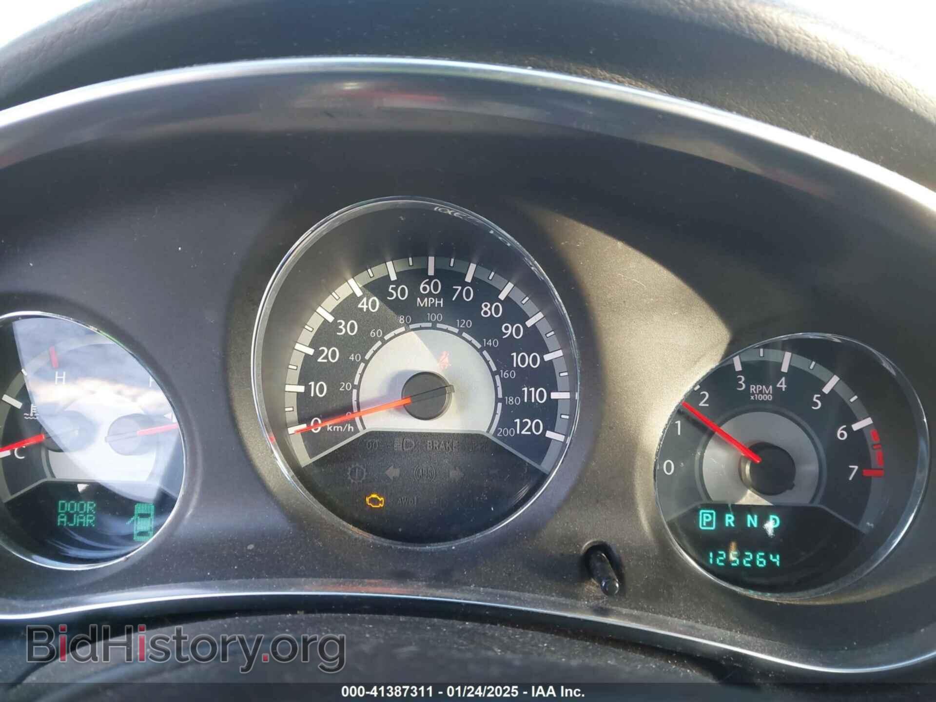 2011 CHRYSLER 200 - VIN: 1C3BC1FB4BN500736 - Фото 7